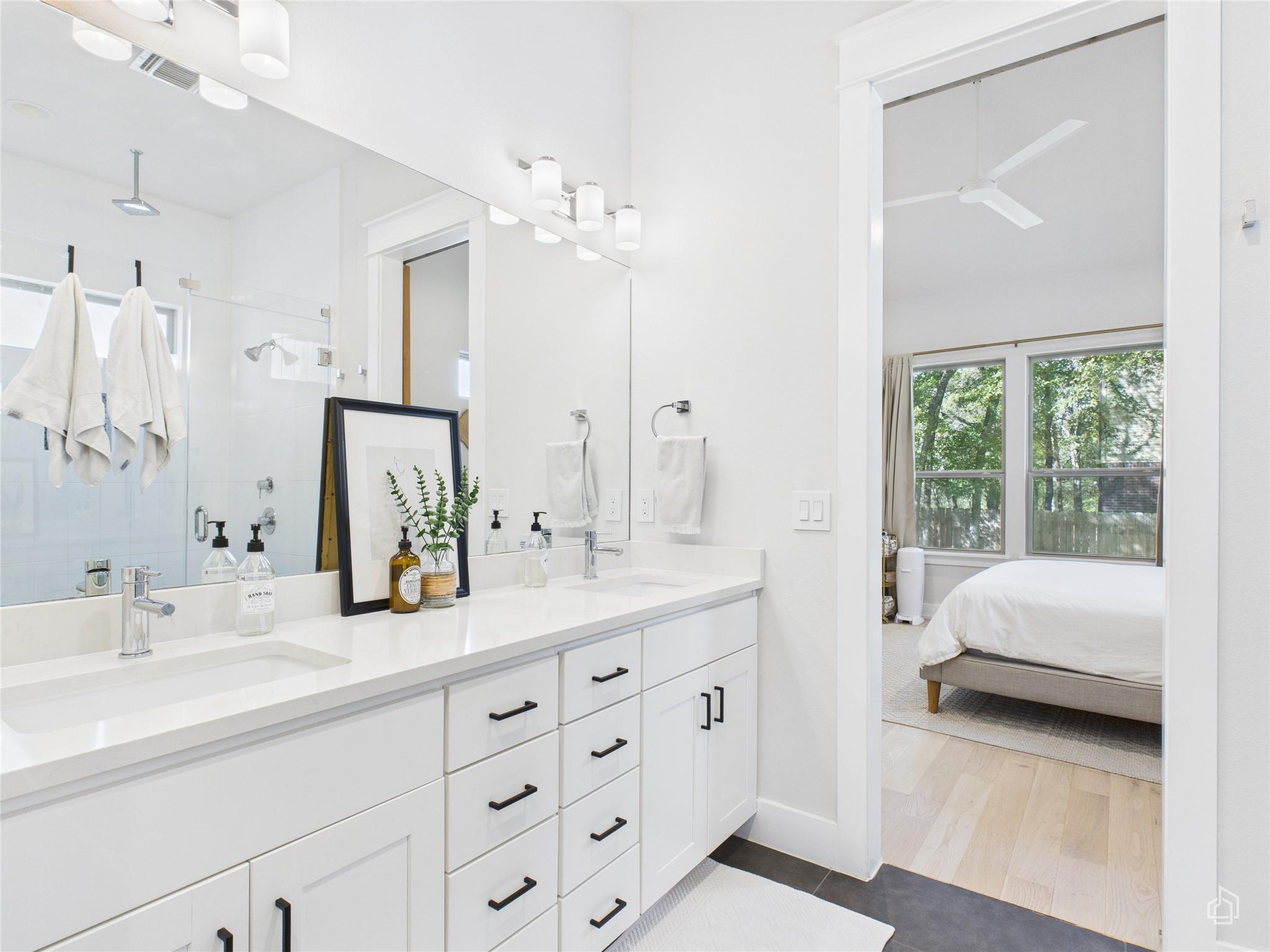 3002 Sunridge Dr, Austin, TX 78741