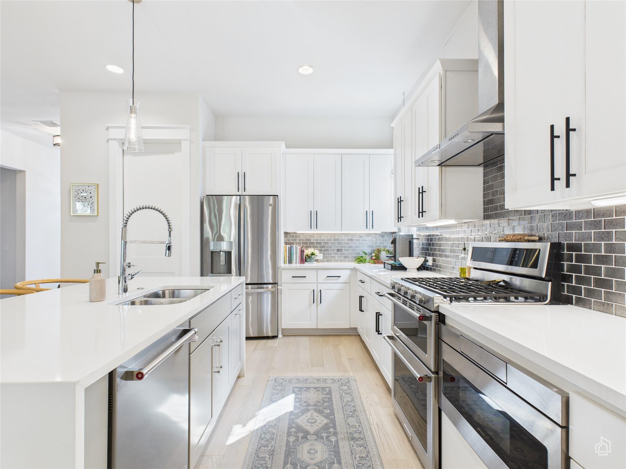 3002 Sunridge Dr, Austin, TX 78741