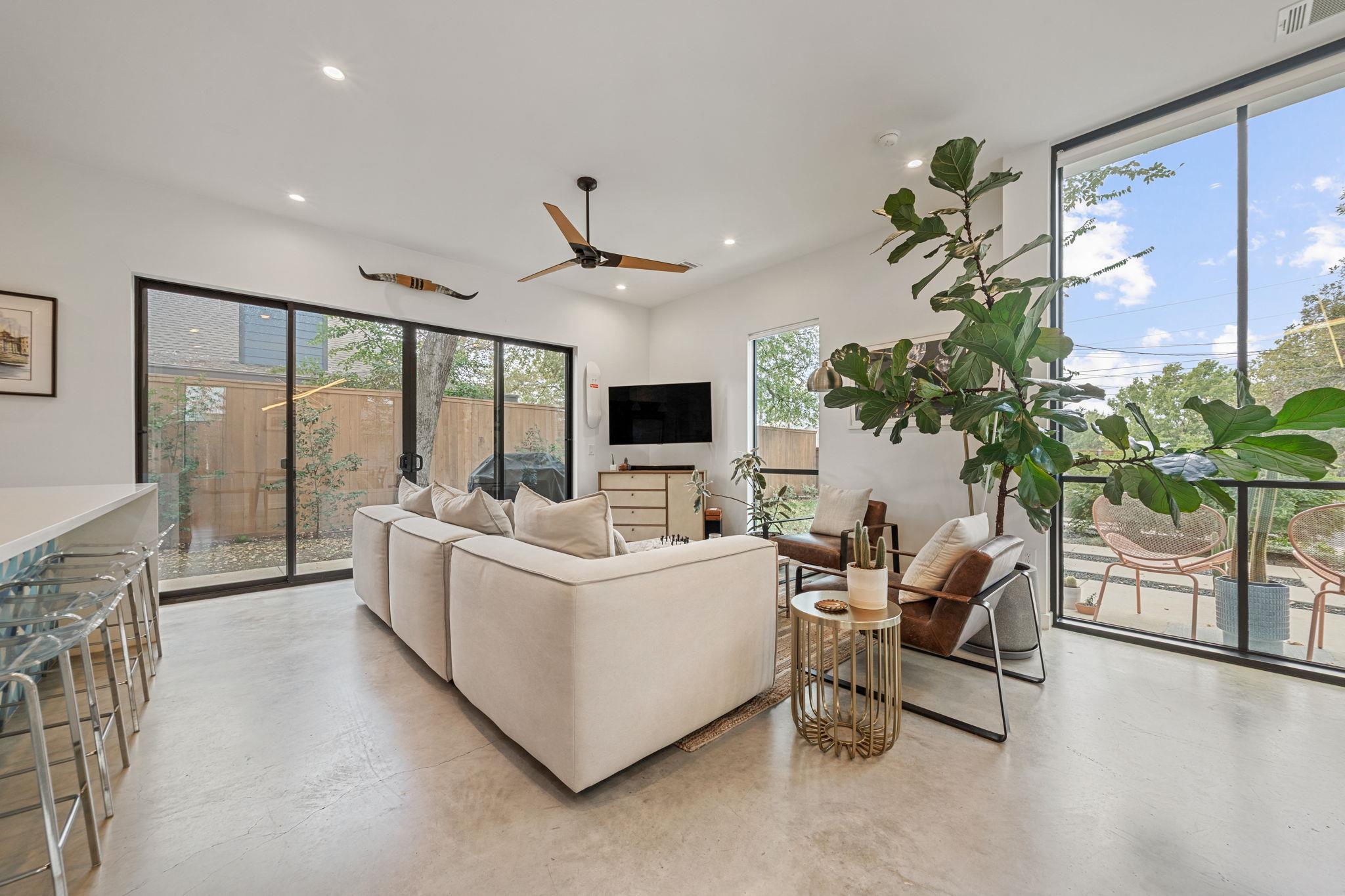 2509 Durwood St # A, Austin, TX 78704