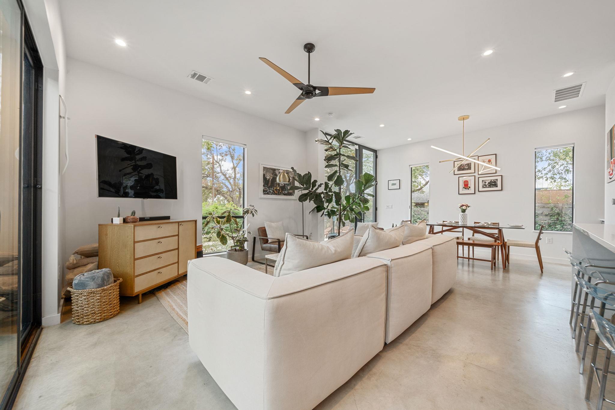 2509 Durwood St # A, Austin, TX 78704