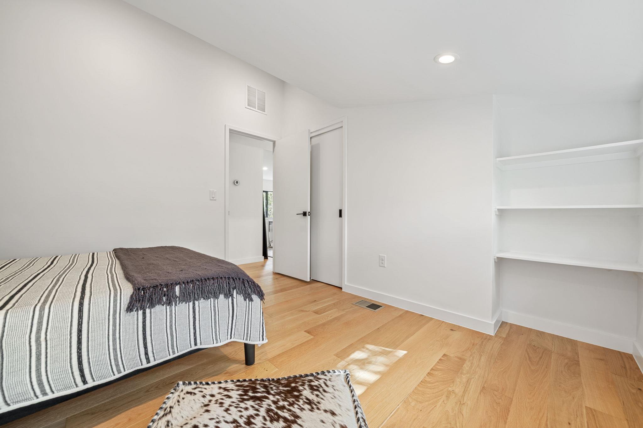 2509 Durwood St # A, Austin, TX 78704