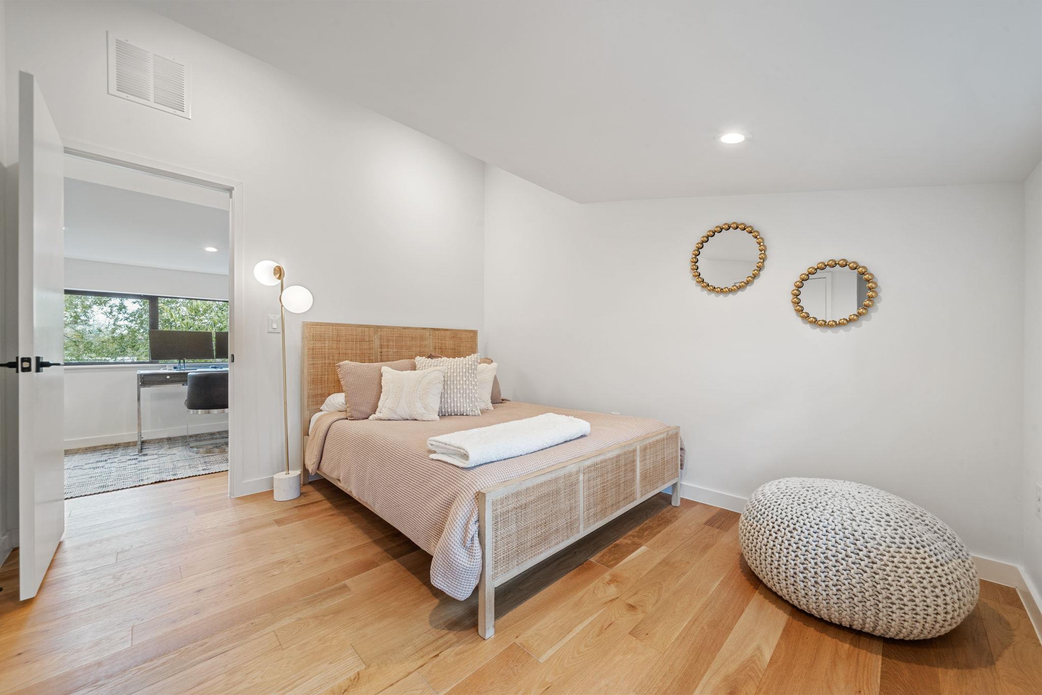 2509 Durwood St # A, Austin, TX 78704