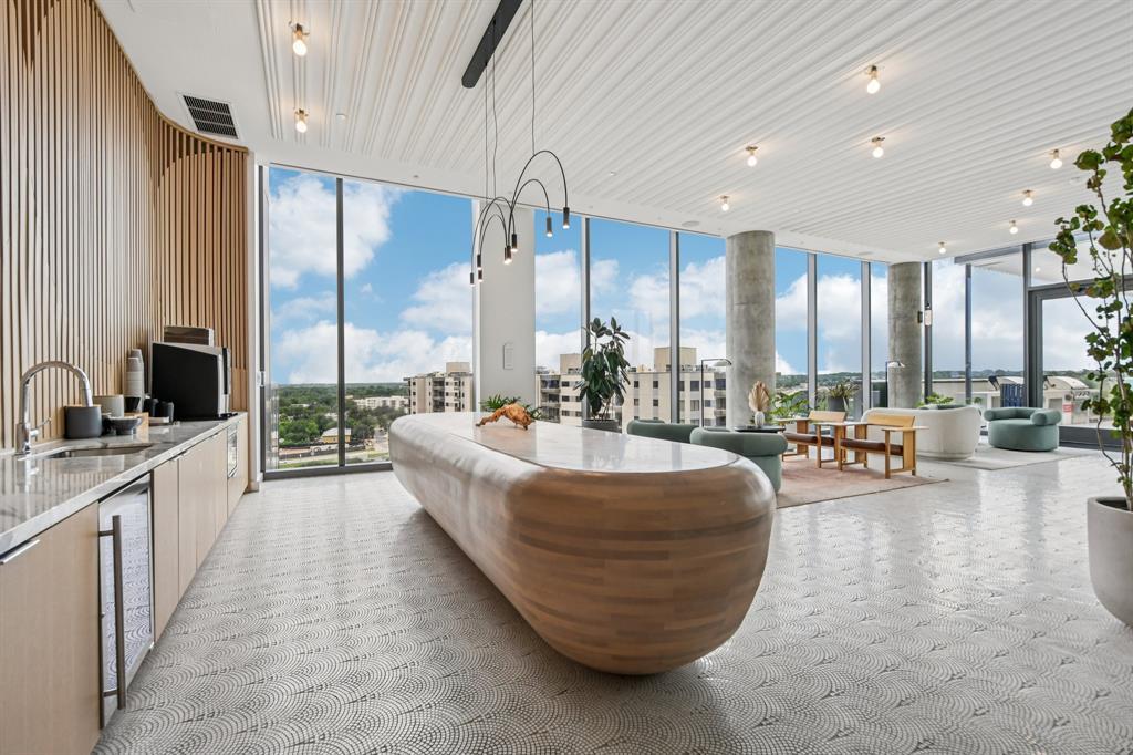 44 East Ave # 2304, Austin, TX 78701