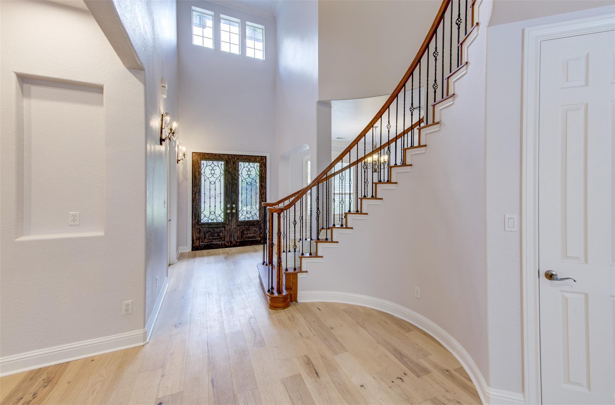 5701 Laguna Cliff Ln, Austin, TX 78734