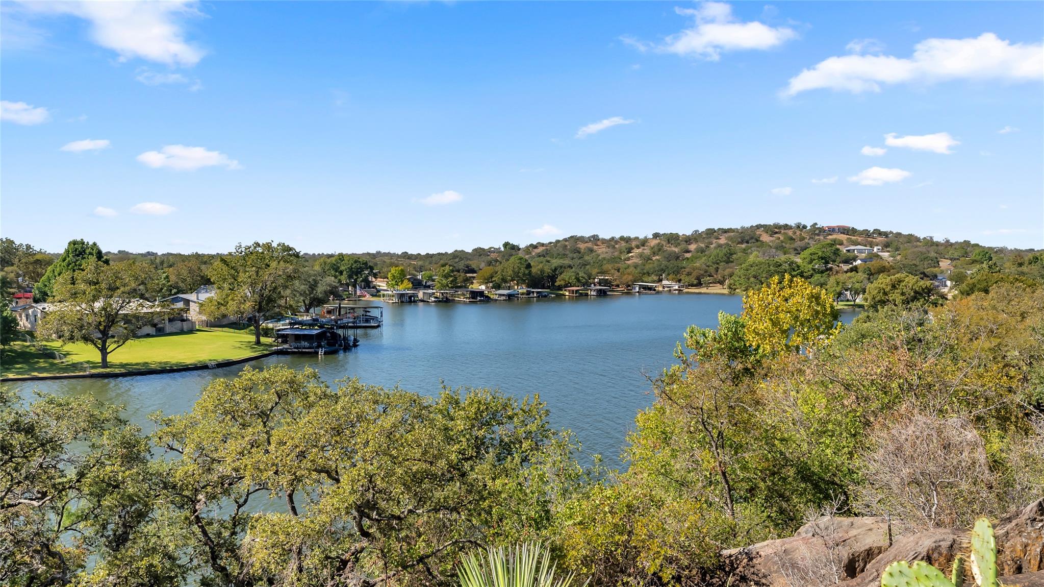 150 Skyline Dr, Sunrise Beach, TX 78643