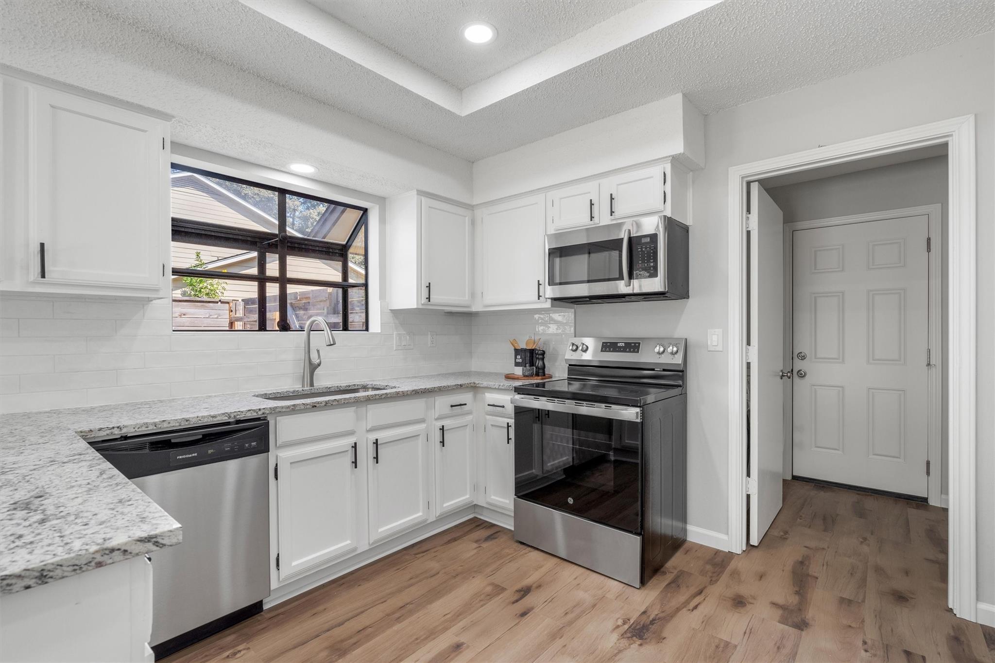 101 N Kings Canyon Dr, Cedar Park, TX 78613