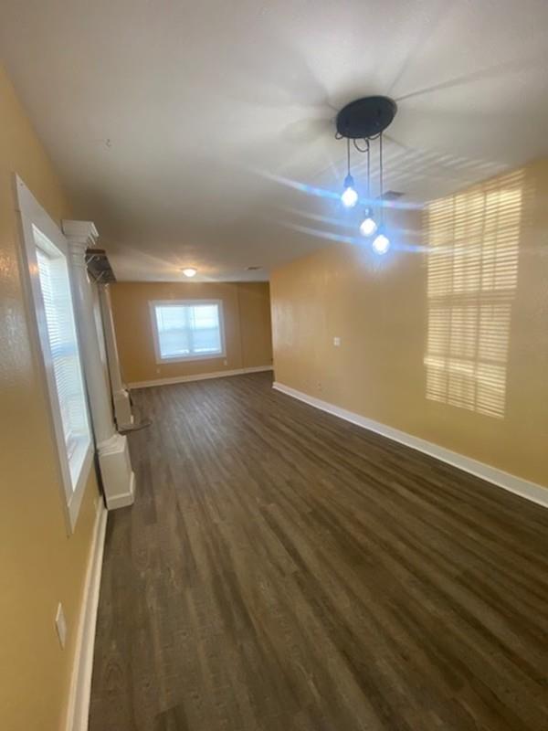 214 S Hackberry Ave, Luling, TX 78648