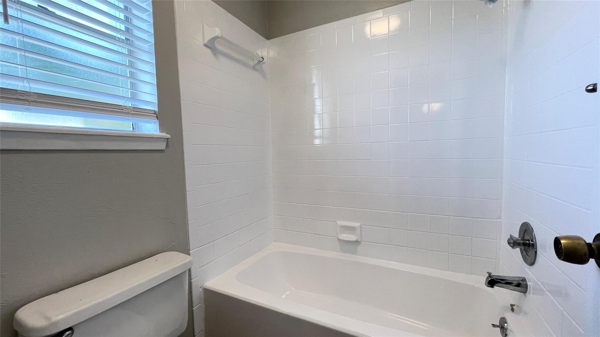 11953 Sunhillow Bnd # B, Austin, TX 78758