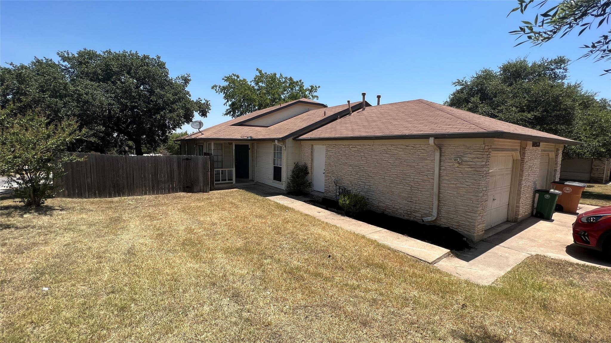 11953 Sunhillow Bnd # B, Austin, TX 78758