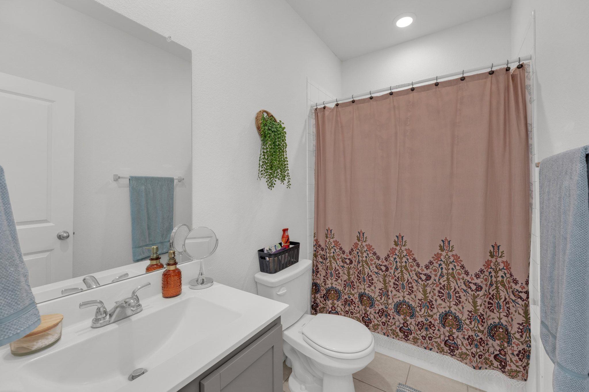 218 Oldbridge Dr, Hutto, TX 78634