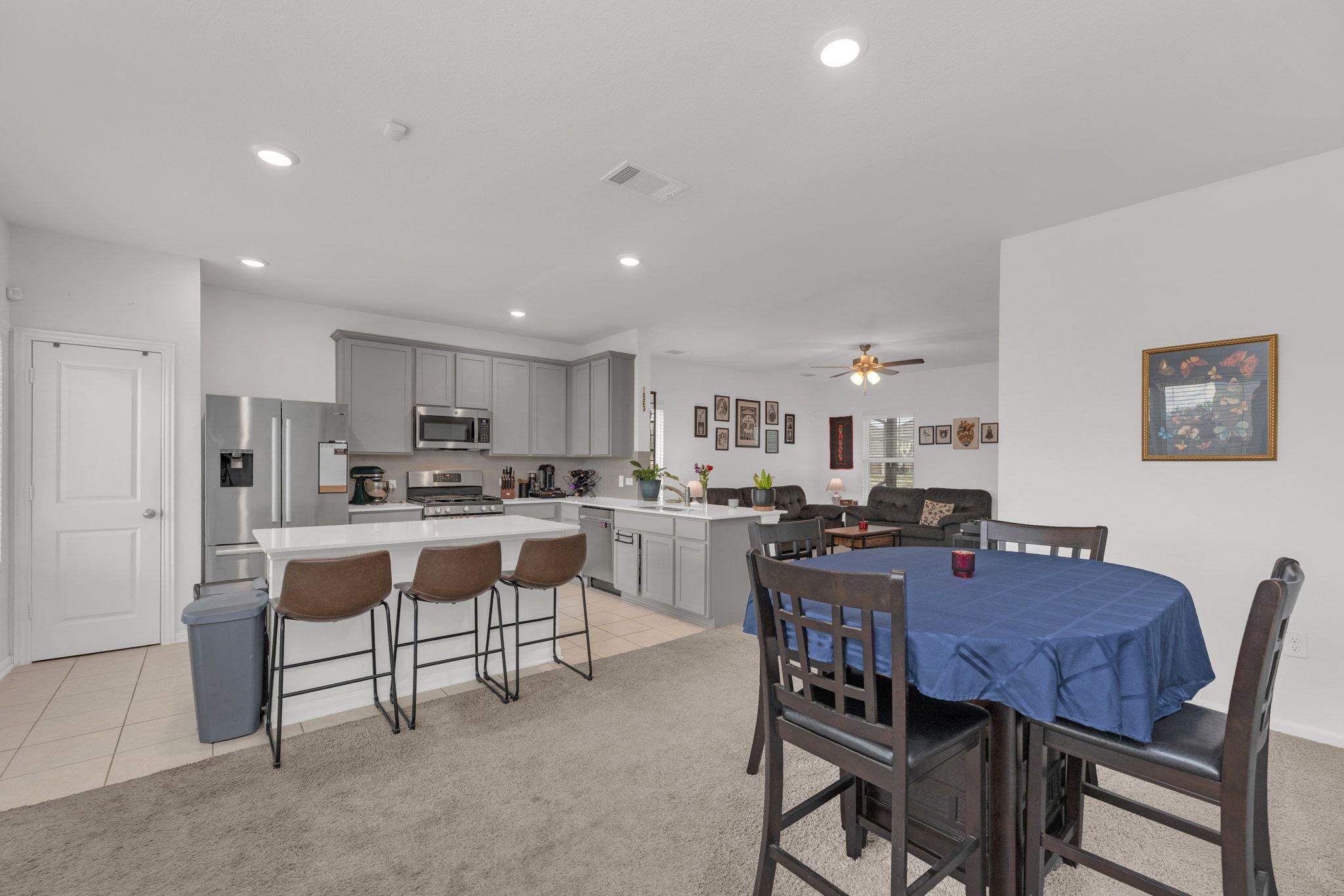 218 Oldbridge Dr, Hutto, TX 78634