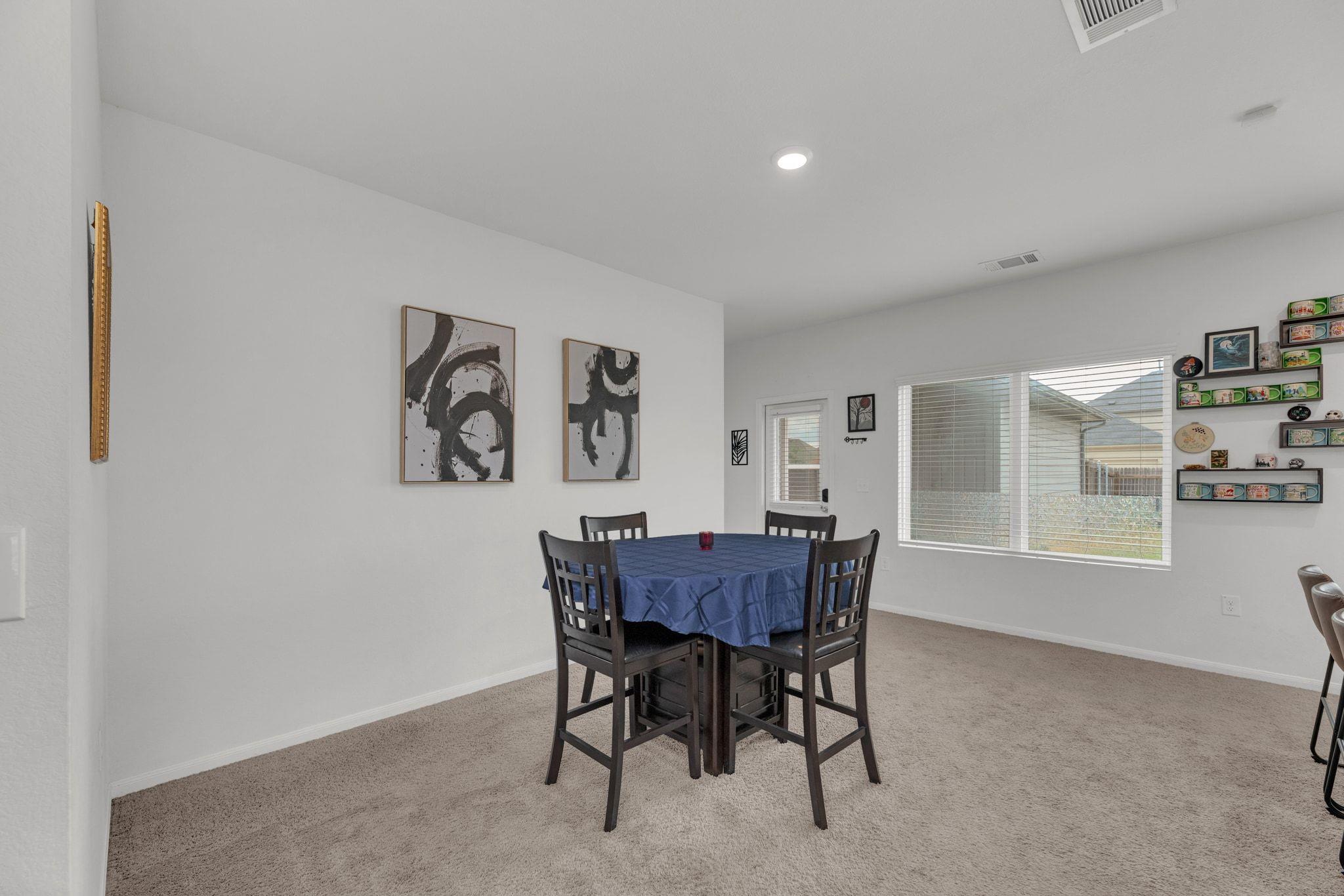 218 Oldbridge Dr, Hutto, TX 78634