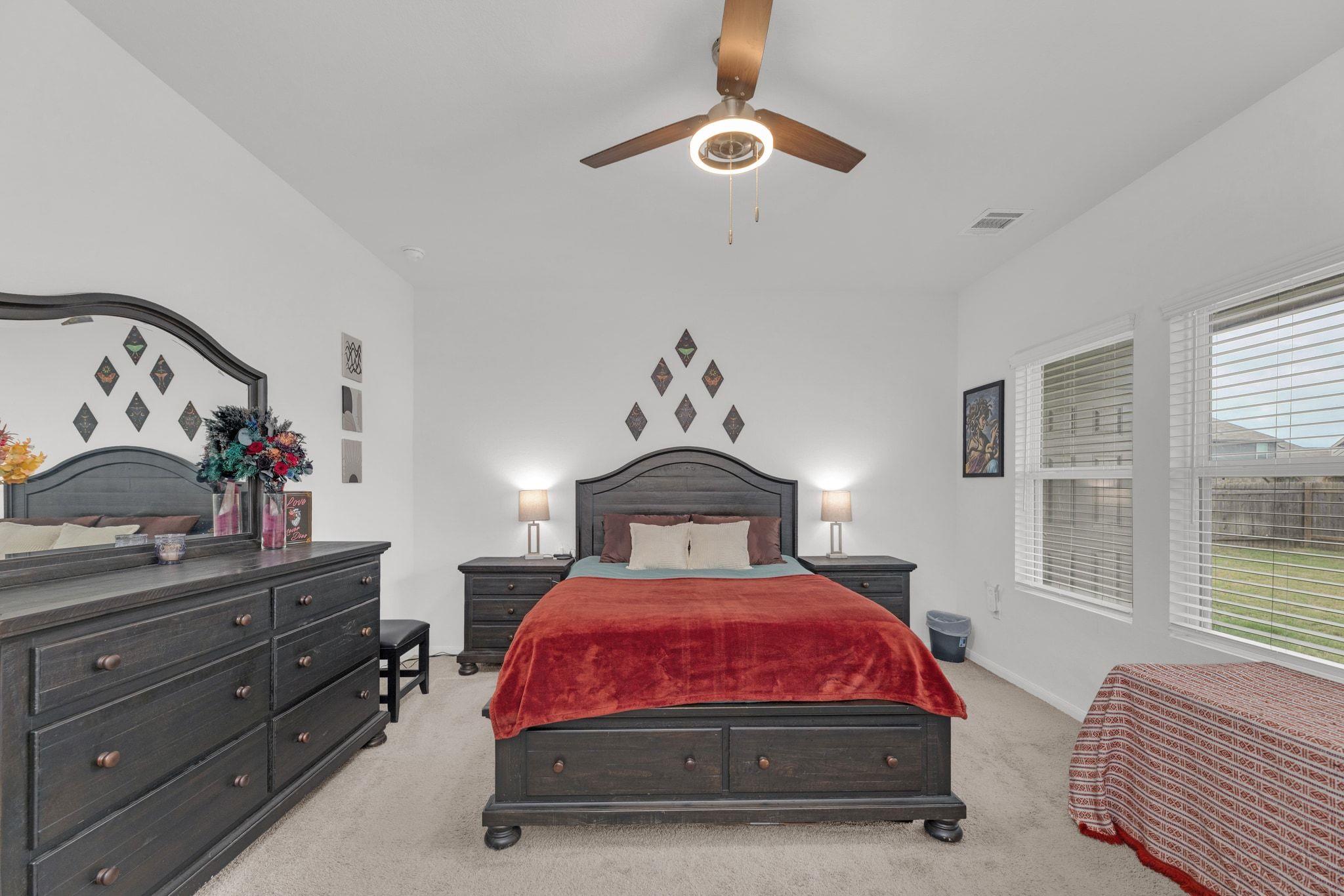 218 Oldbridge Dr, Hutto, TX 78634