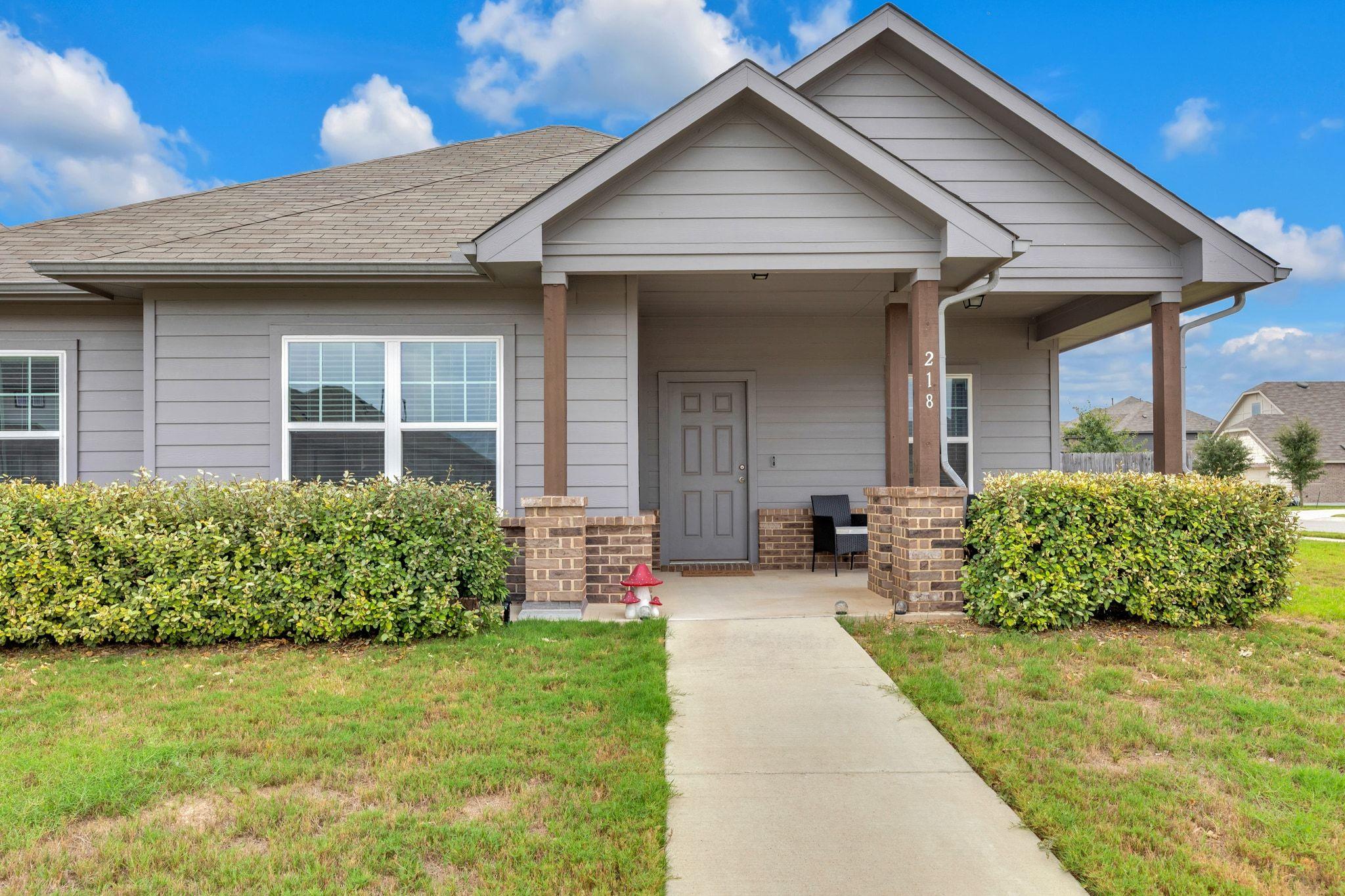 218 Oldbridge Dr, Hutto, TX 78634