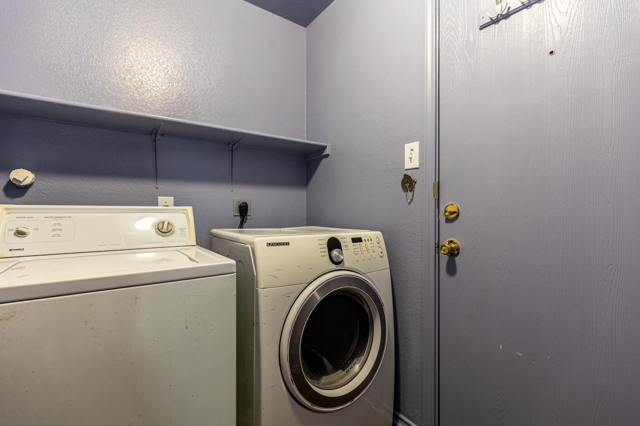 1422 Meadow Pkwy, San Marcos, TX 78666