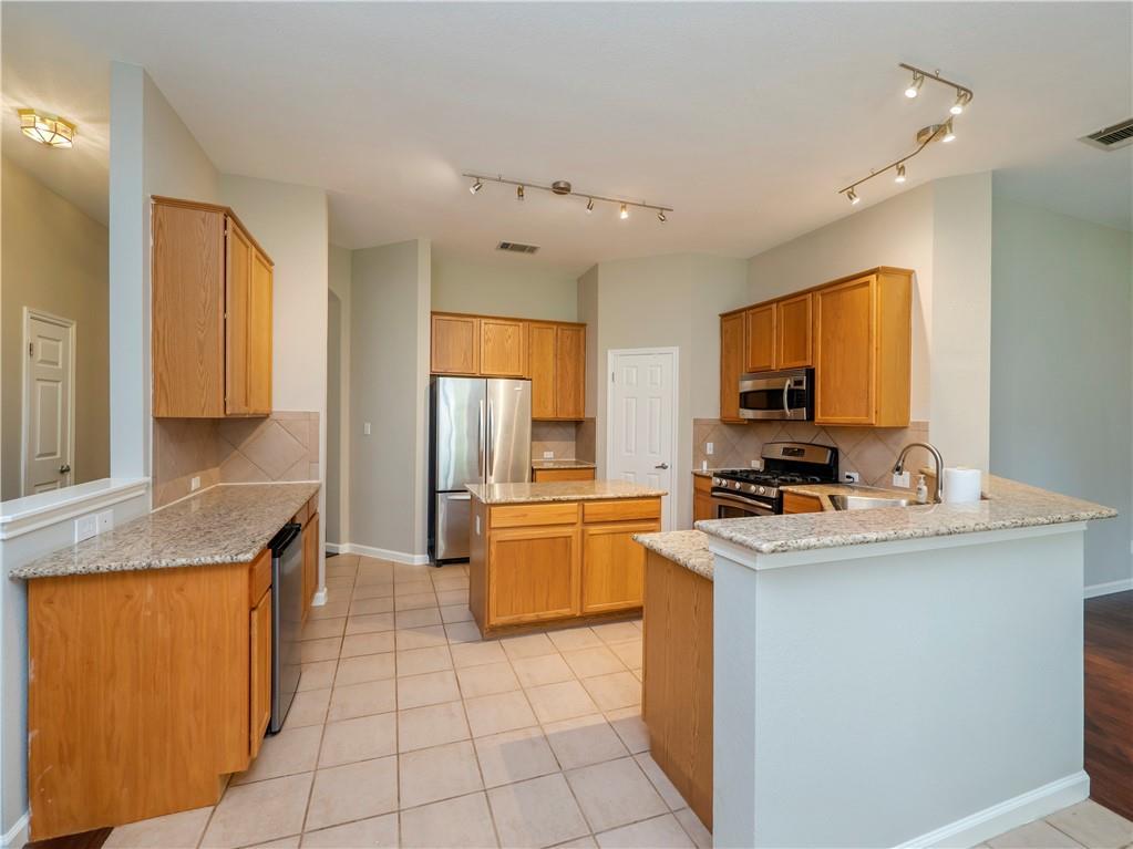 2206 Boneset Trl, Round Rock, TX 78665