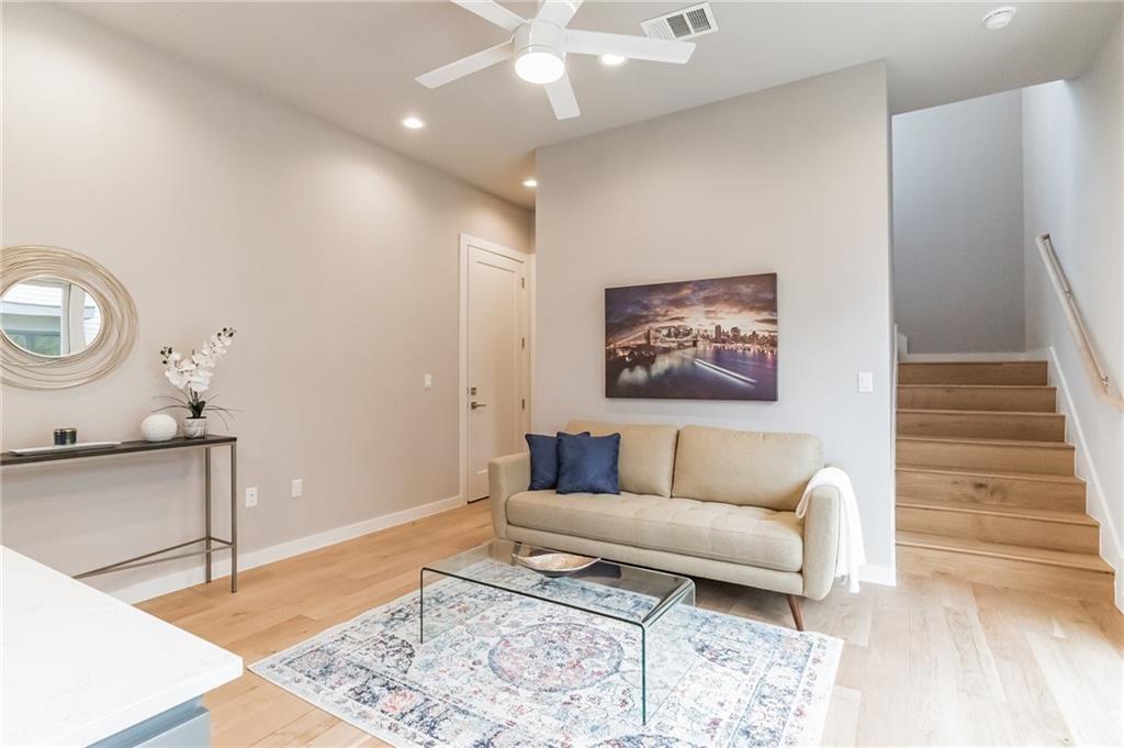 1118 Stobaugh St # B, Austin, TX 78757