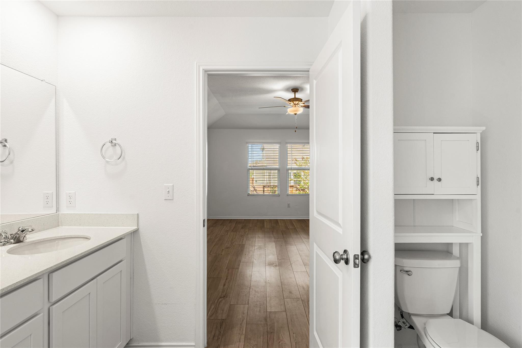 150 Santiago, Kyle, TX 78640