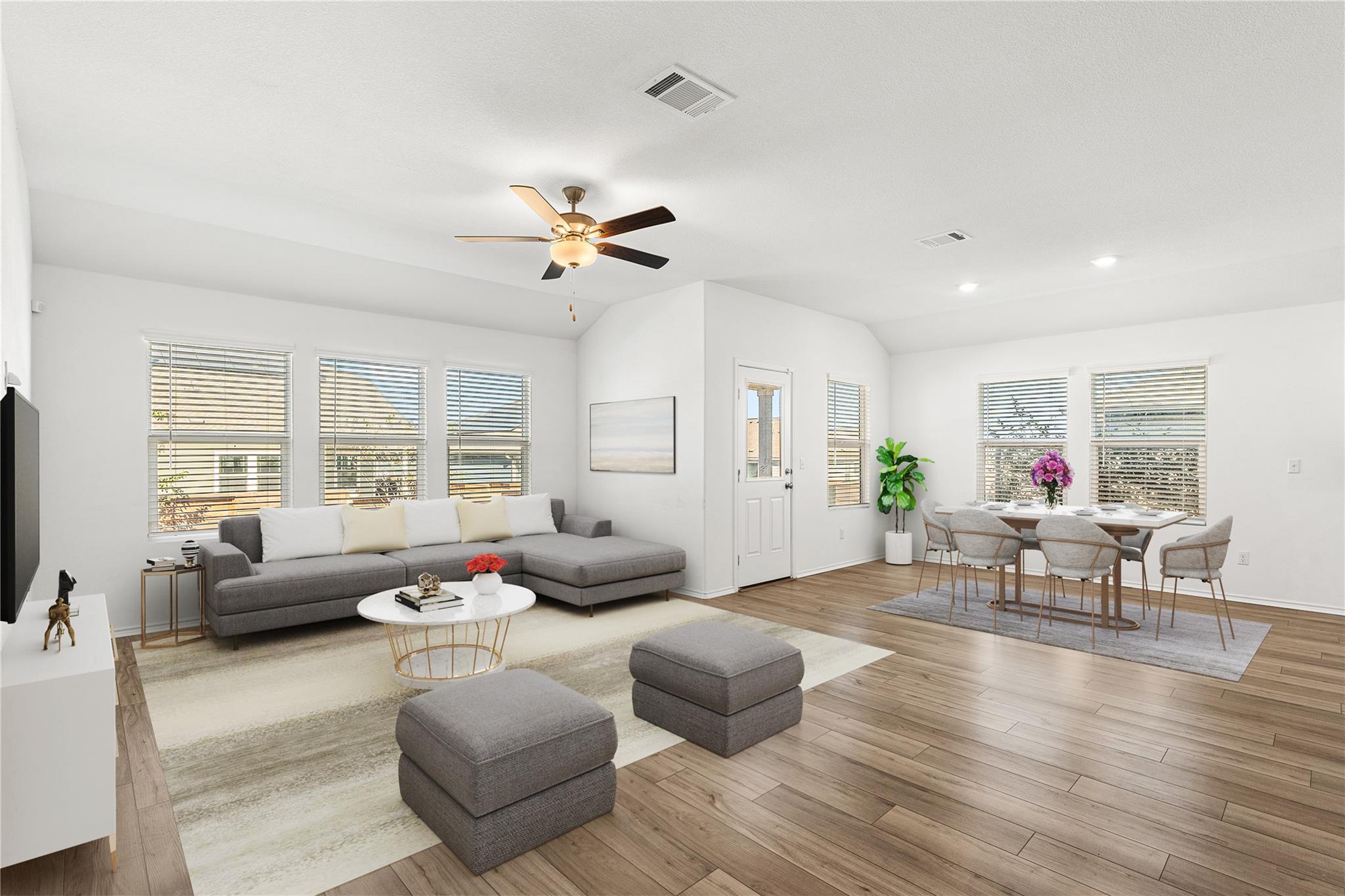 150 Santiago, Kyle, TX 78640