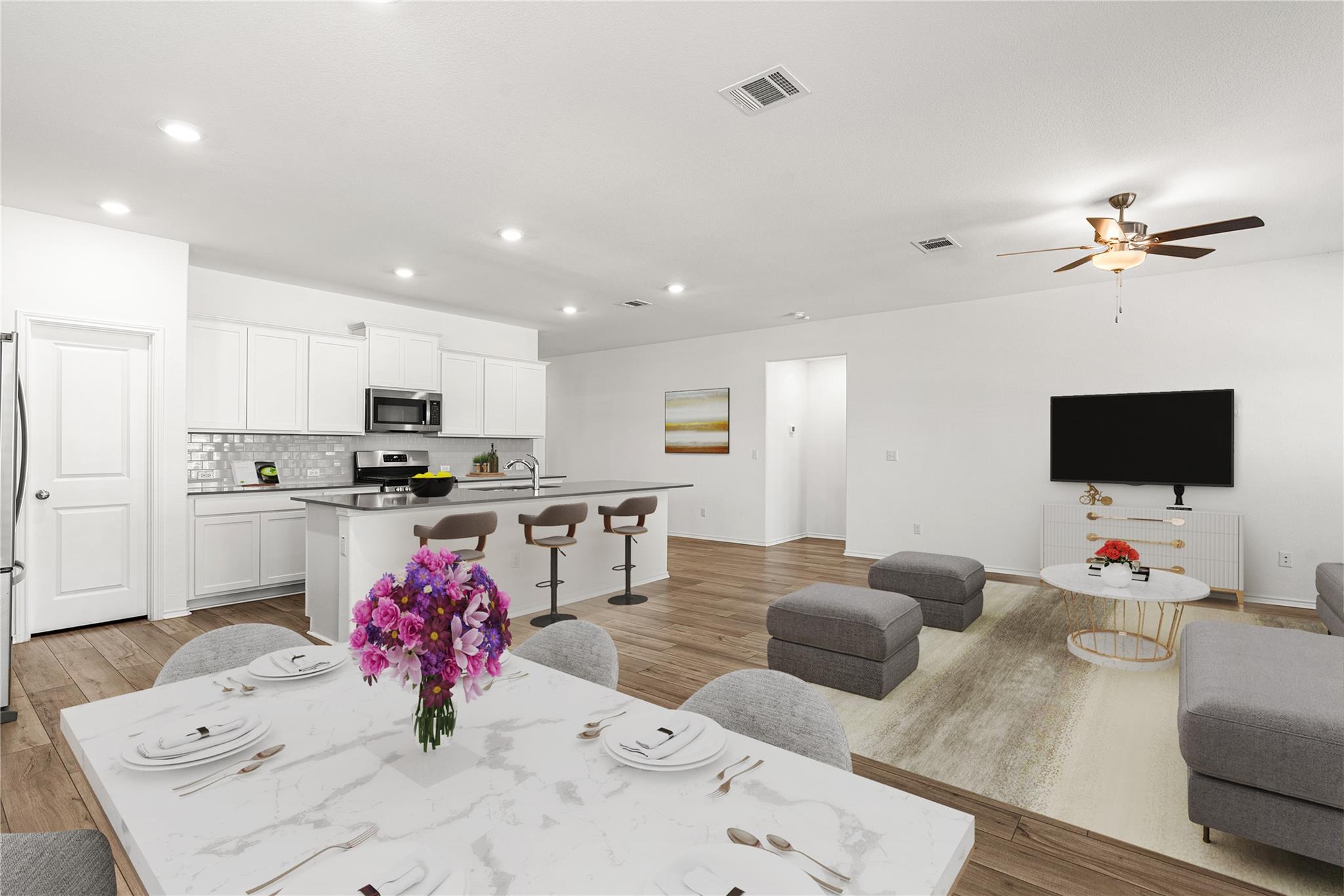 150 Santiago, Kyle, TX 78640