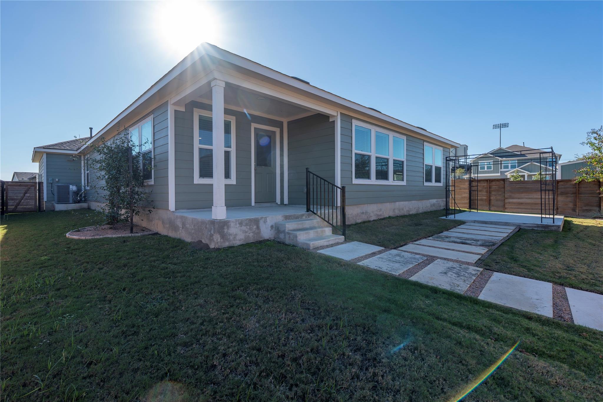 150 Santiago, Kyle, TX 78640