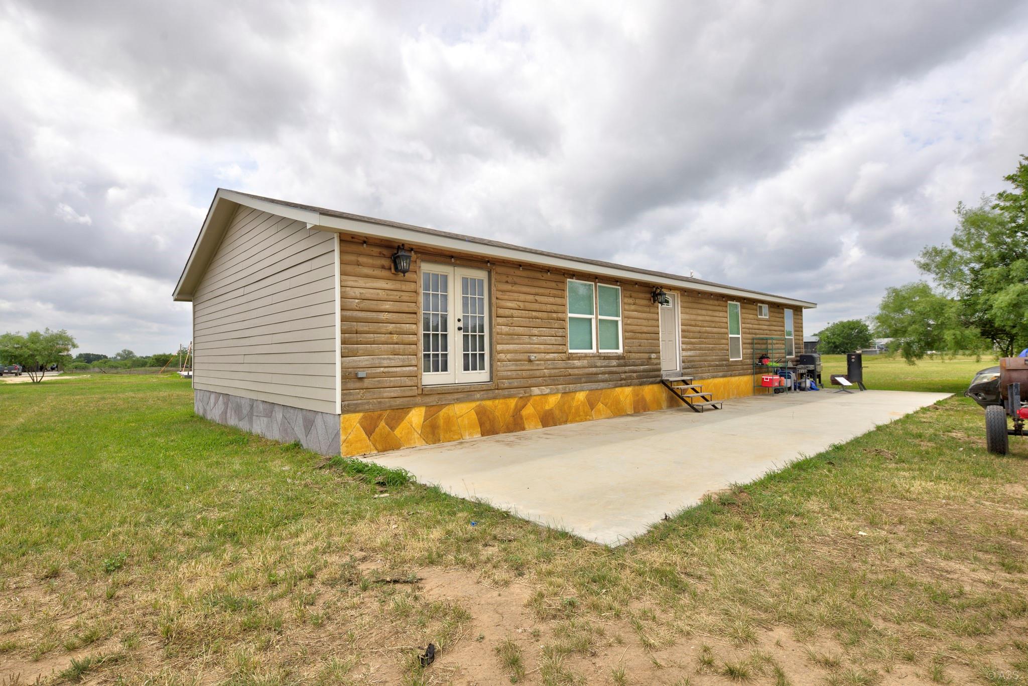 135 Wilbarger Bend Rd, Bastrop, TX 78602