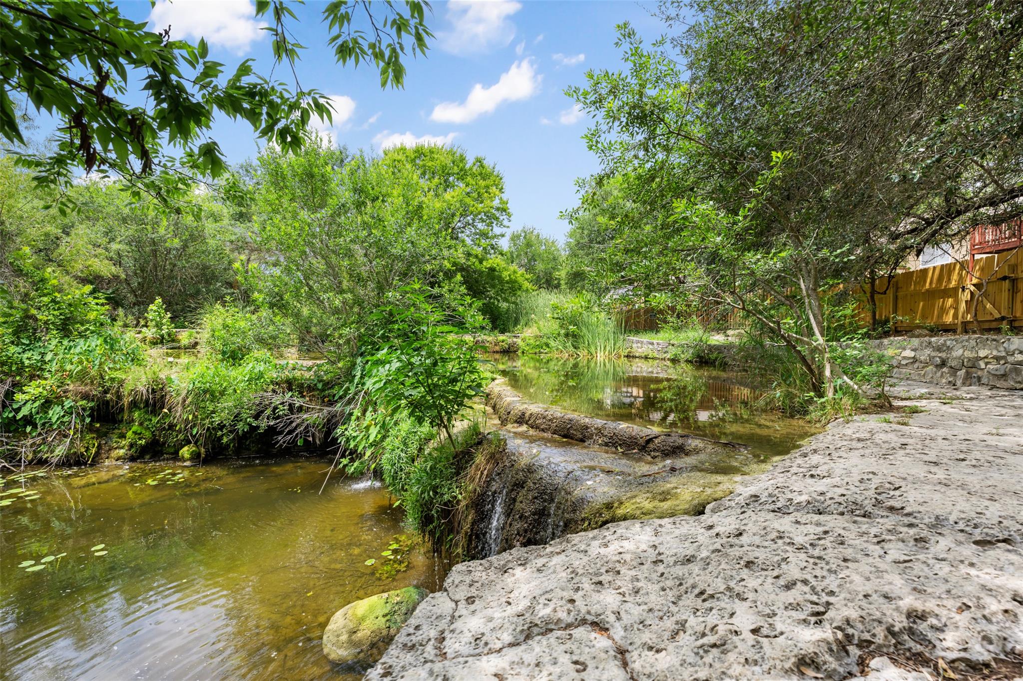 106 Sailmaster St, Lakeway, TX 78734