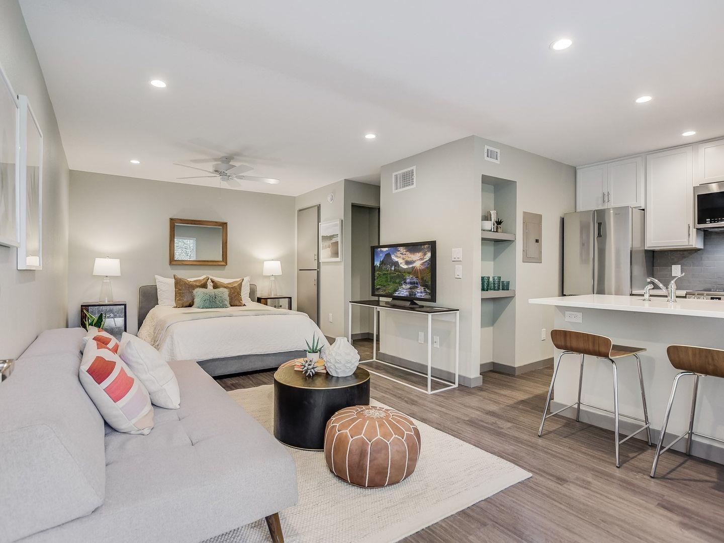 615 Upson St # 106, Austin, TX 78703