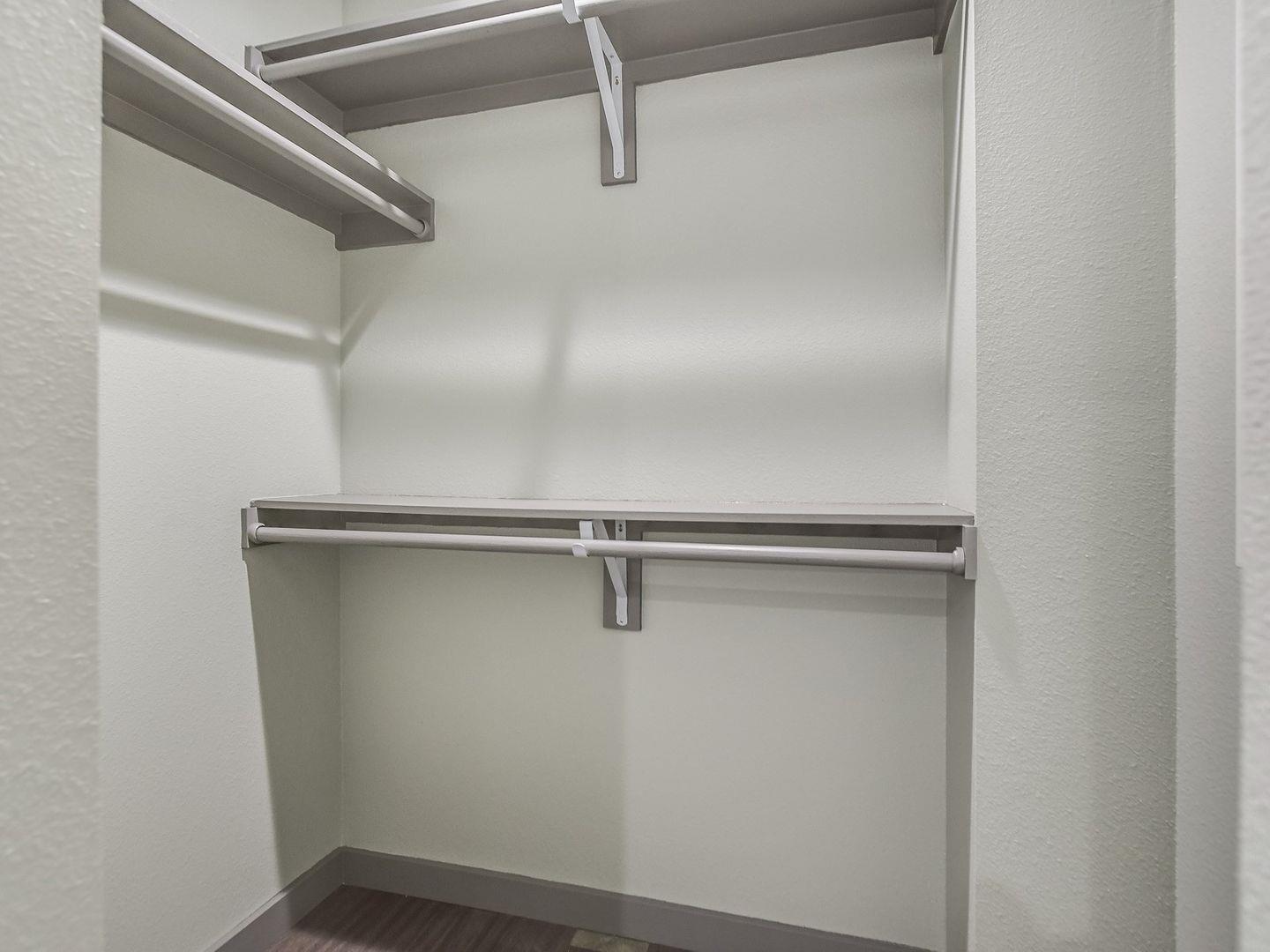 615 Upson St # 106, Austin, TX 78703