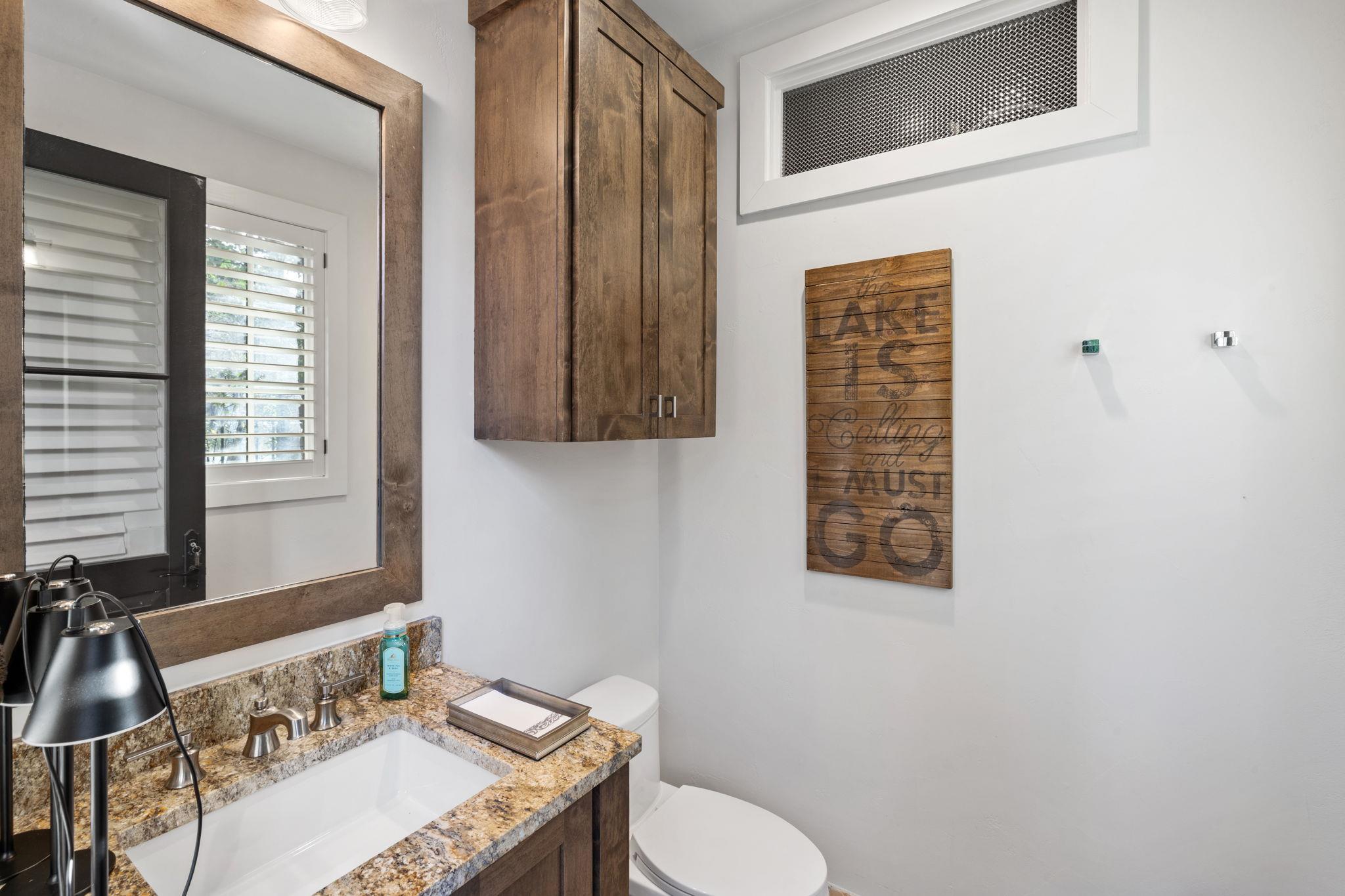 1909 Knights Chance Ln, Spicewood, TX 78669