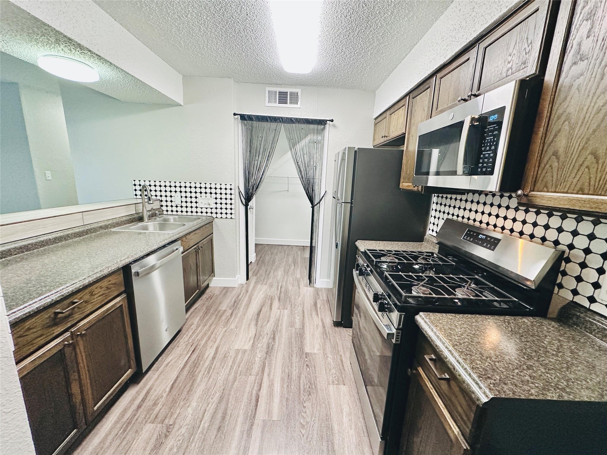 1314 Southport Dr # C, Austin, TX 78704