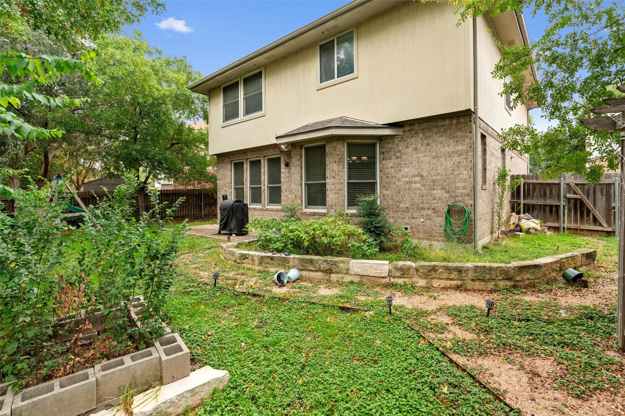 1002 Outpost Cv, Round Rock, TX 78665
