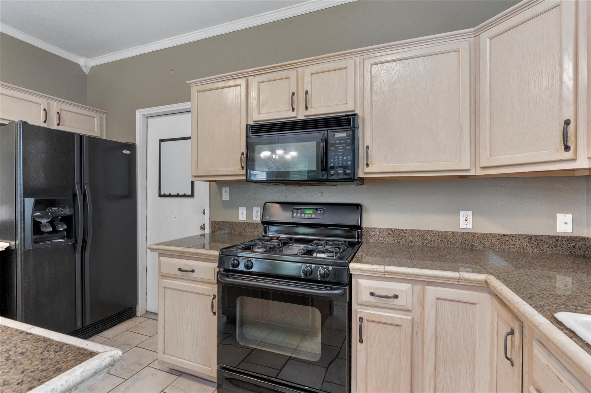 1002 Outpost Cv, Round Rock, TX 78665