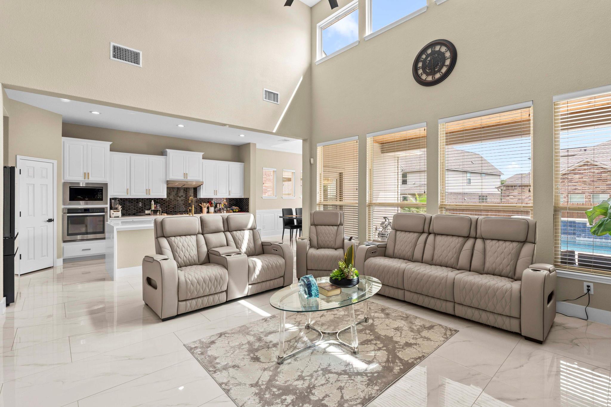 3301 Falconers Way, Pflugerville, TX 78660