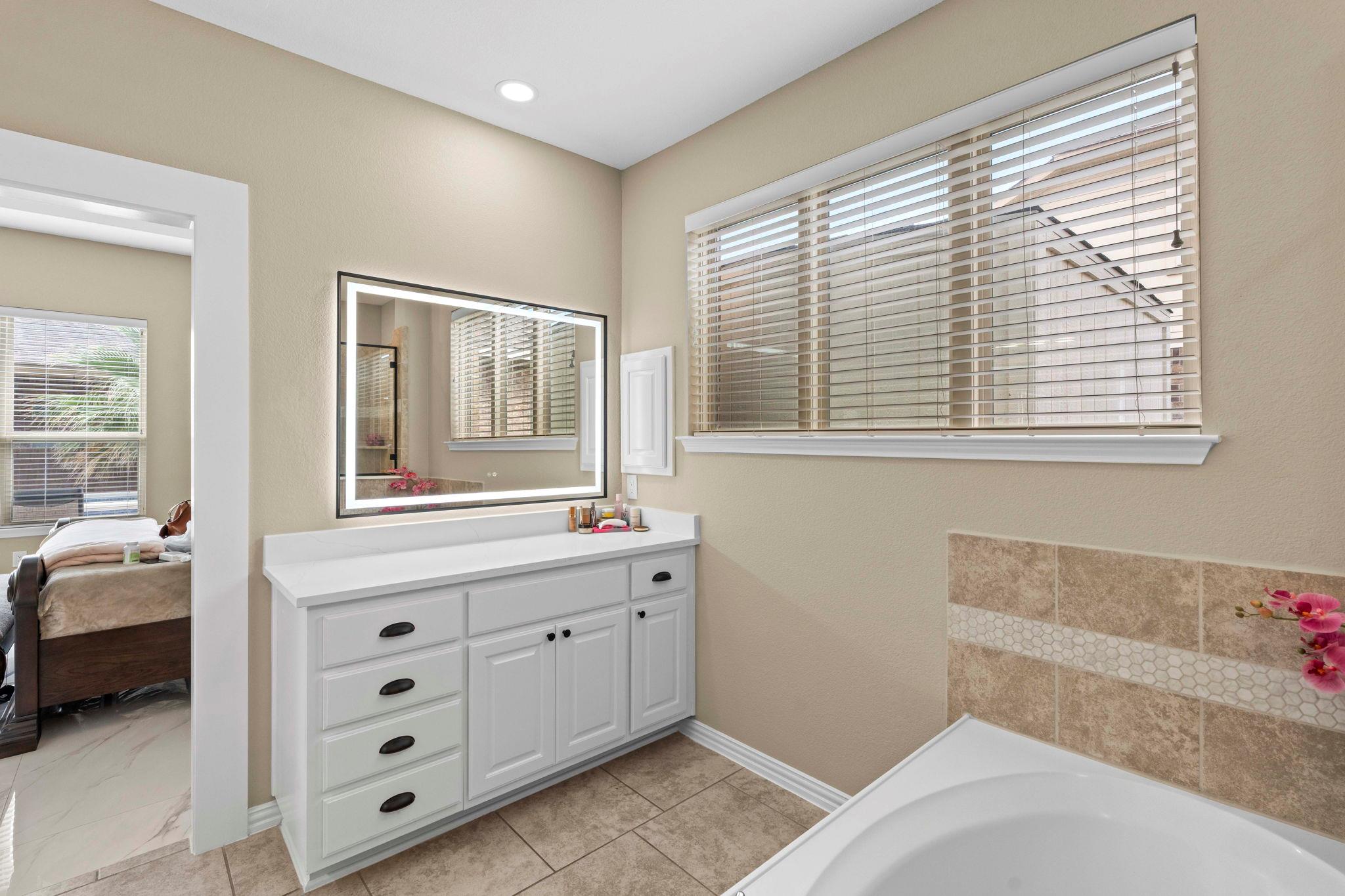 3301 Falconers Way, Pflugerville, TX 78660