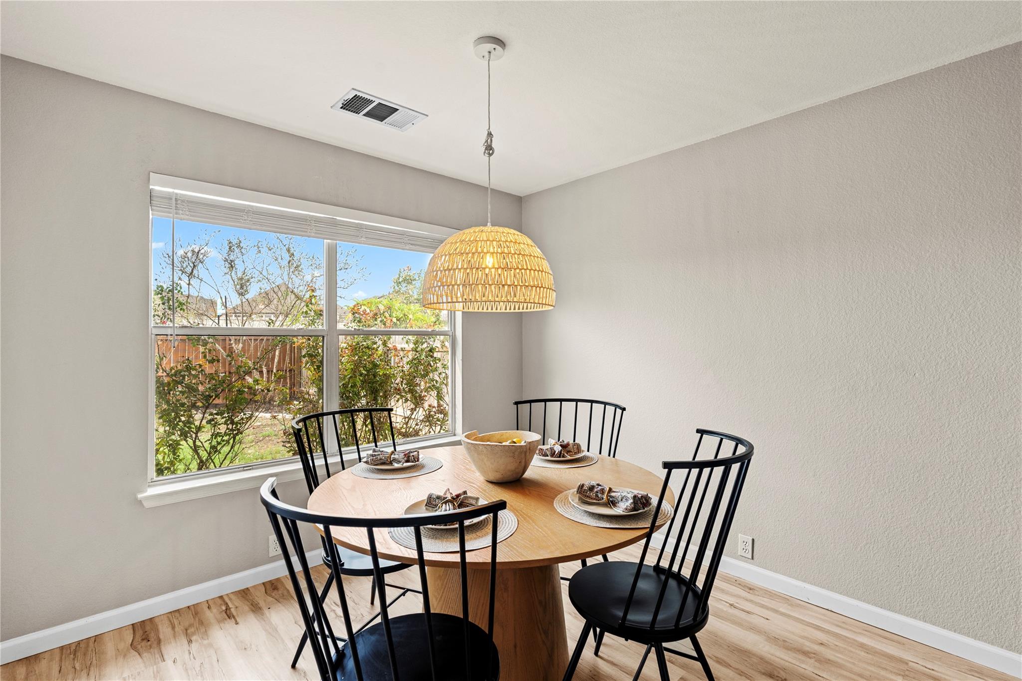 292 Spruce Dr, Kyle, TX 78640