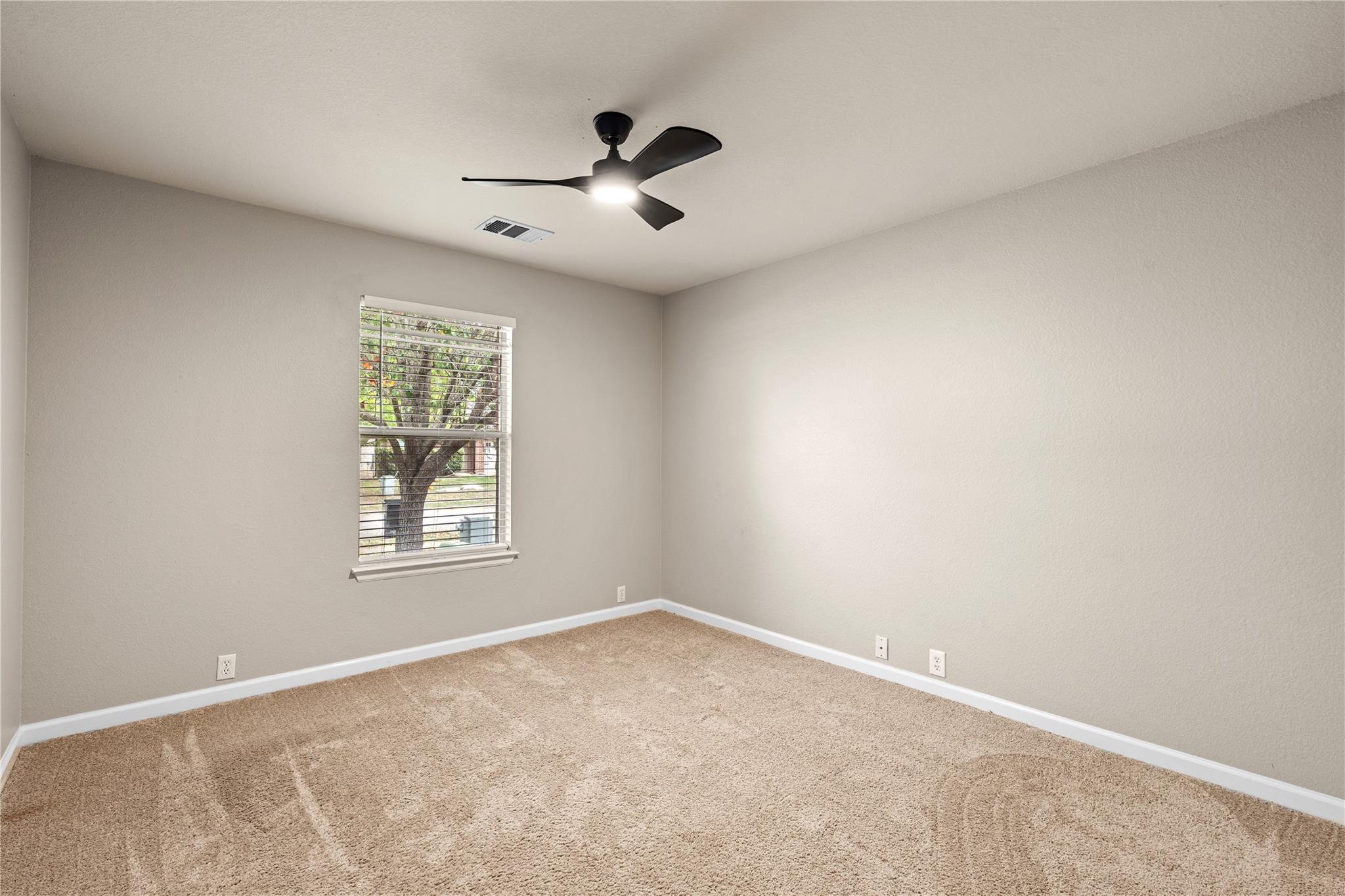 292 Spruce Dr, Kyle, TX 78640