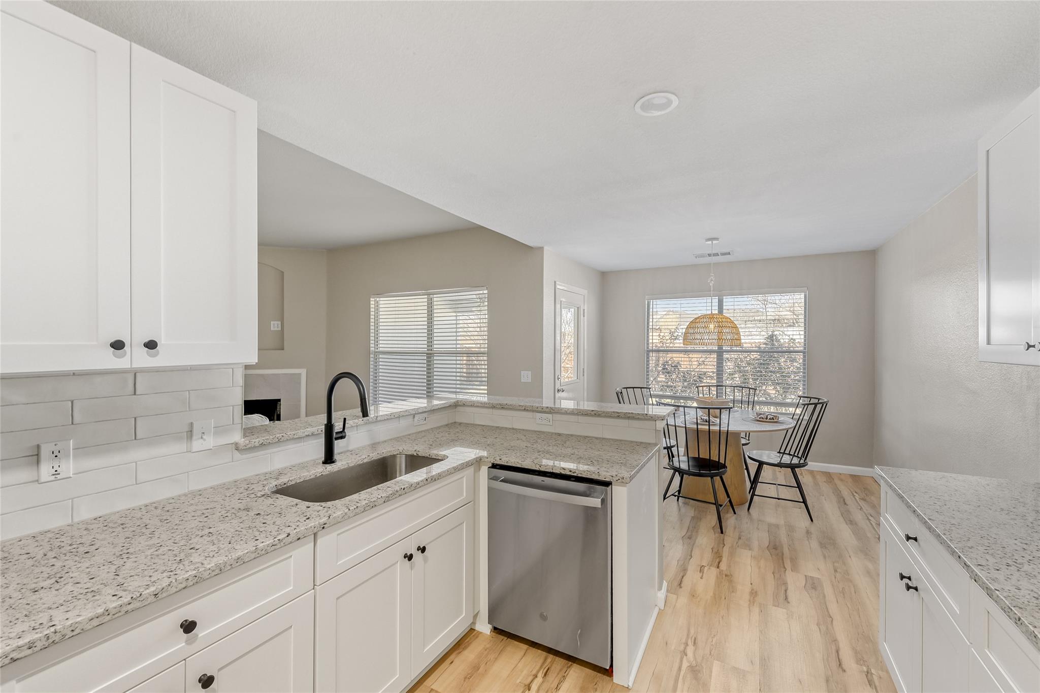 292 Spruce Dr, Kyle, TX 78640