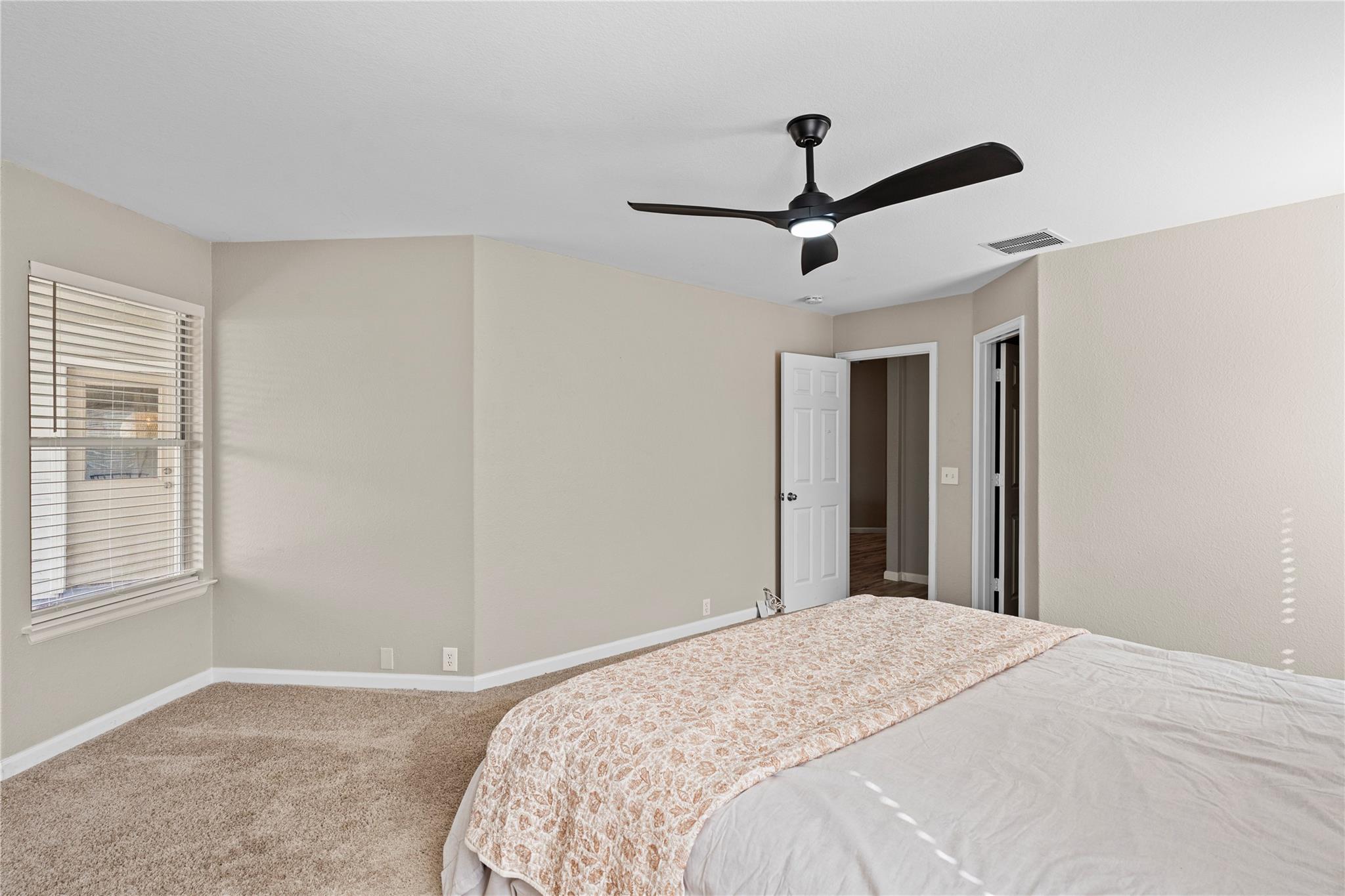 292 Spruce Dr, Kyle, TX 78640