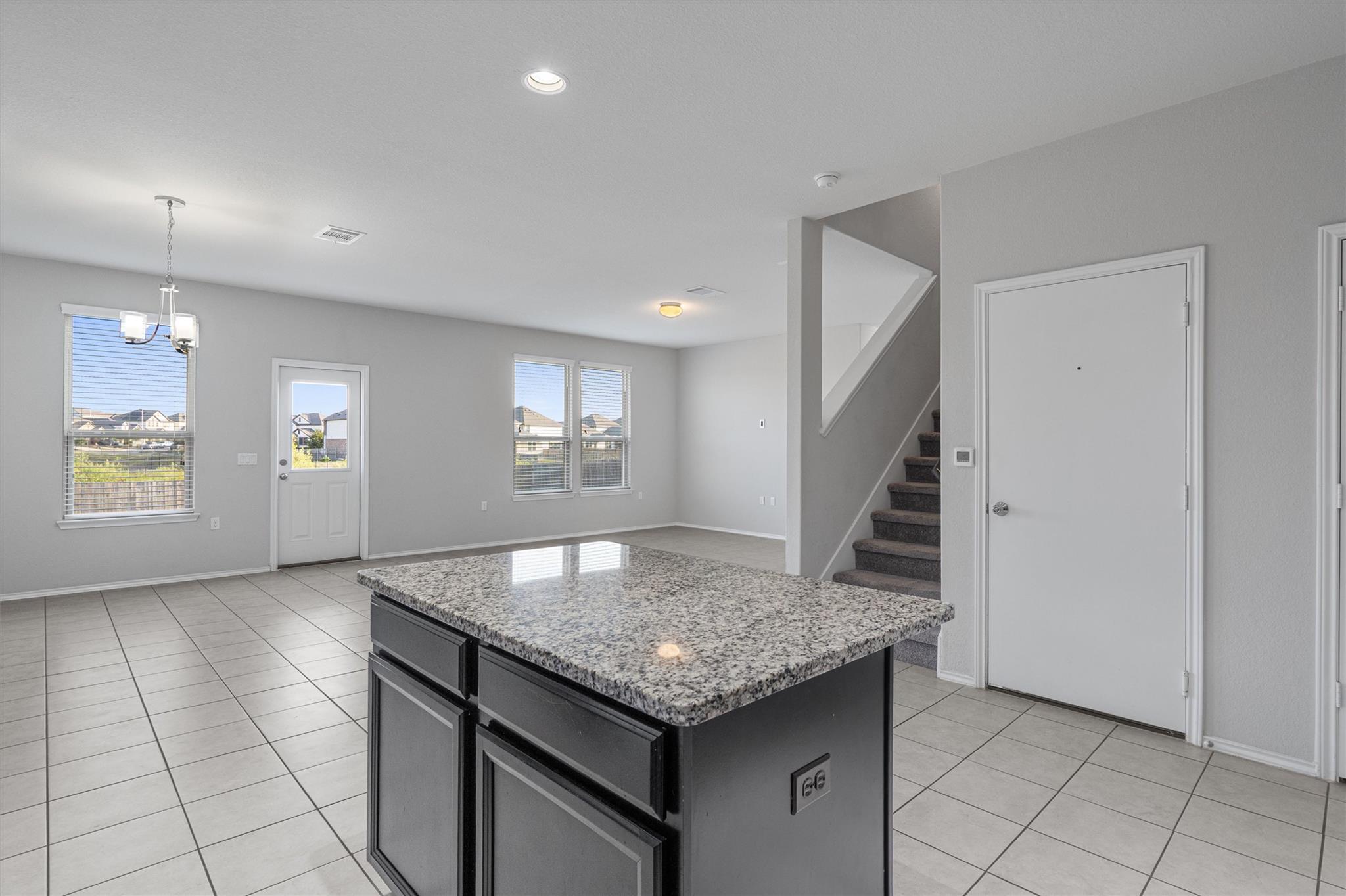 7001 Midlothian Dr, Austin, TX 78754