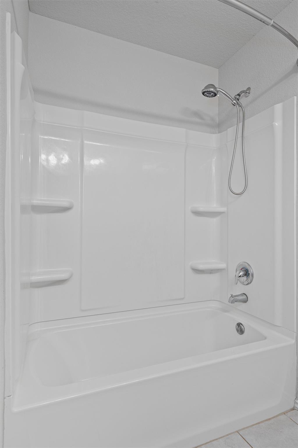 7001 Midlothian Dr, Austin, TX 78754