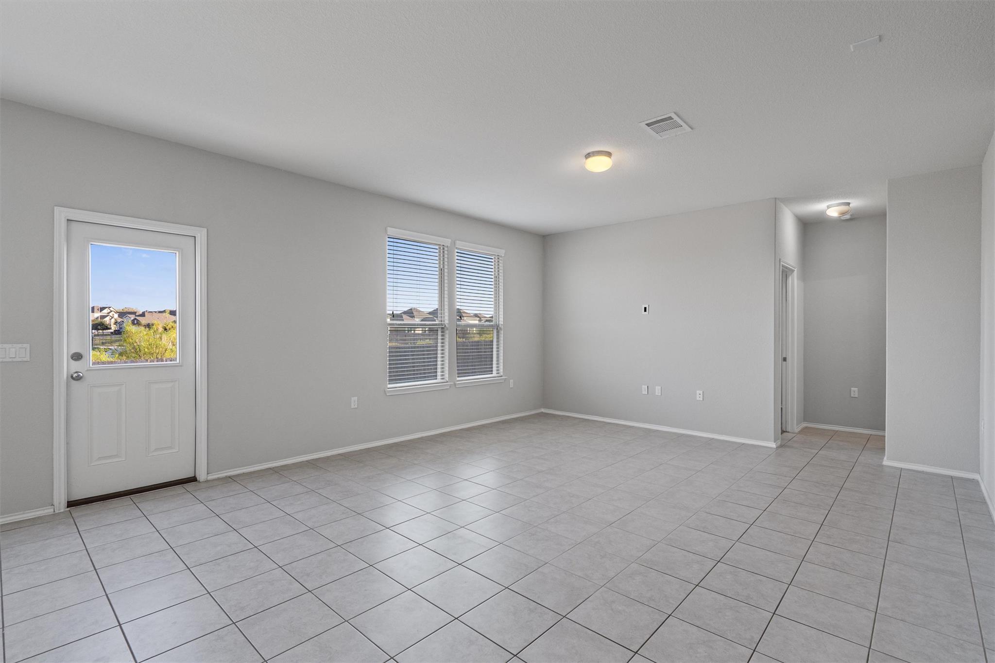 7001 Midlothian Dr, Austin, TX 78754