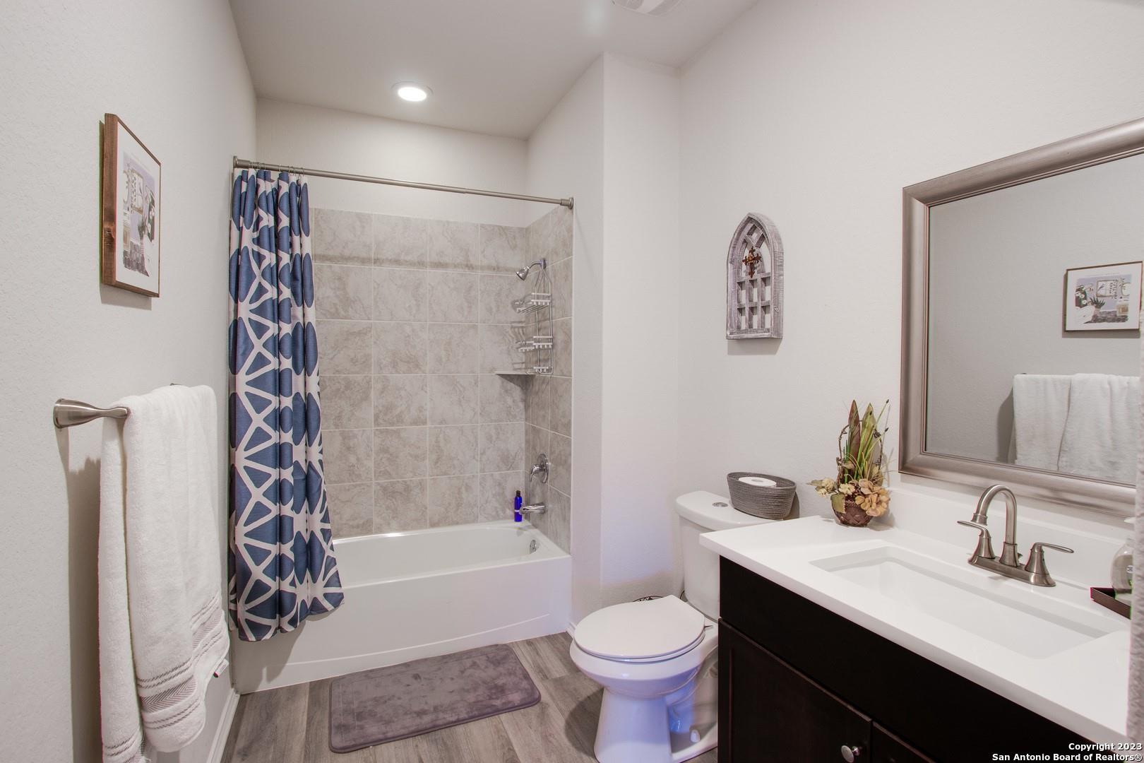 2946 WOLFCREEK Dr, New Braunfels, TX 78130