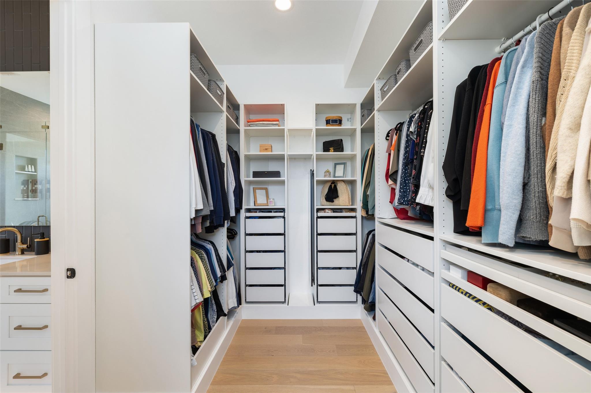 1507 Villanova Dr, Austin, TX 78757