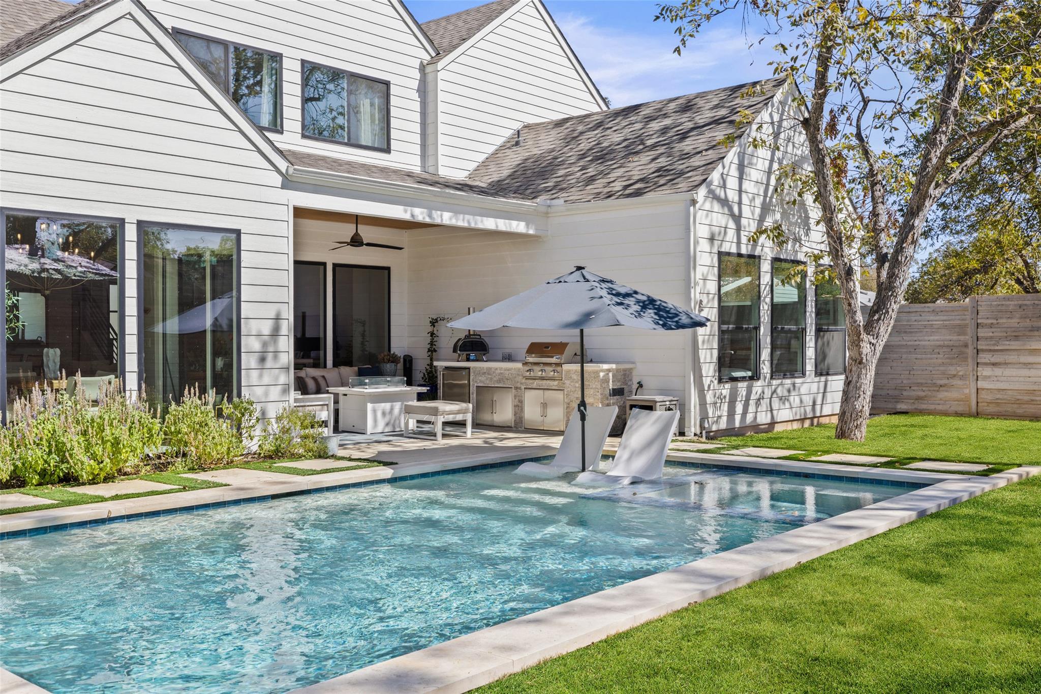 1507 Villanova Dr, Austin, TX 78757