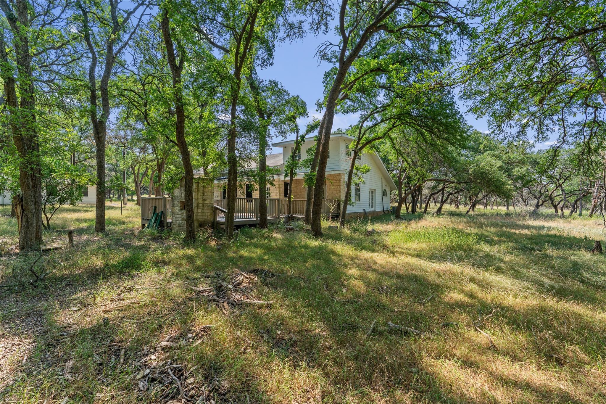 601 Deertrail Dr, San Marcos, TX 78666