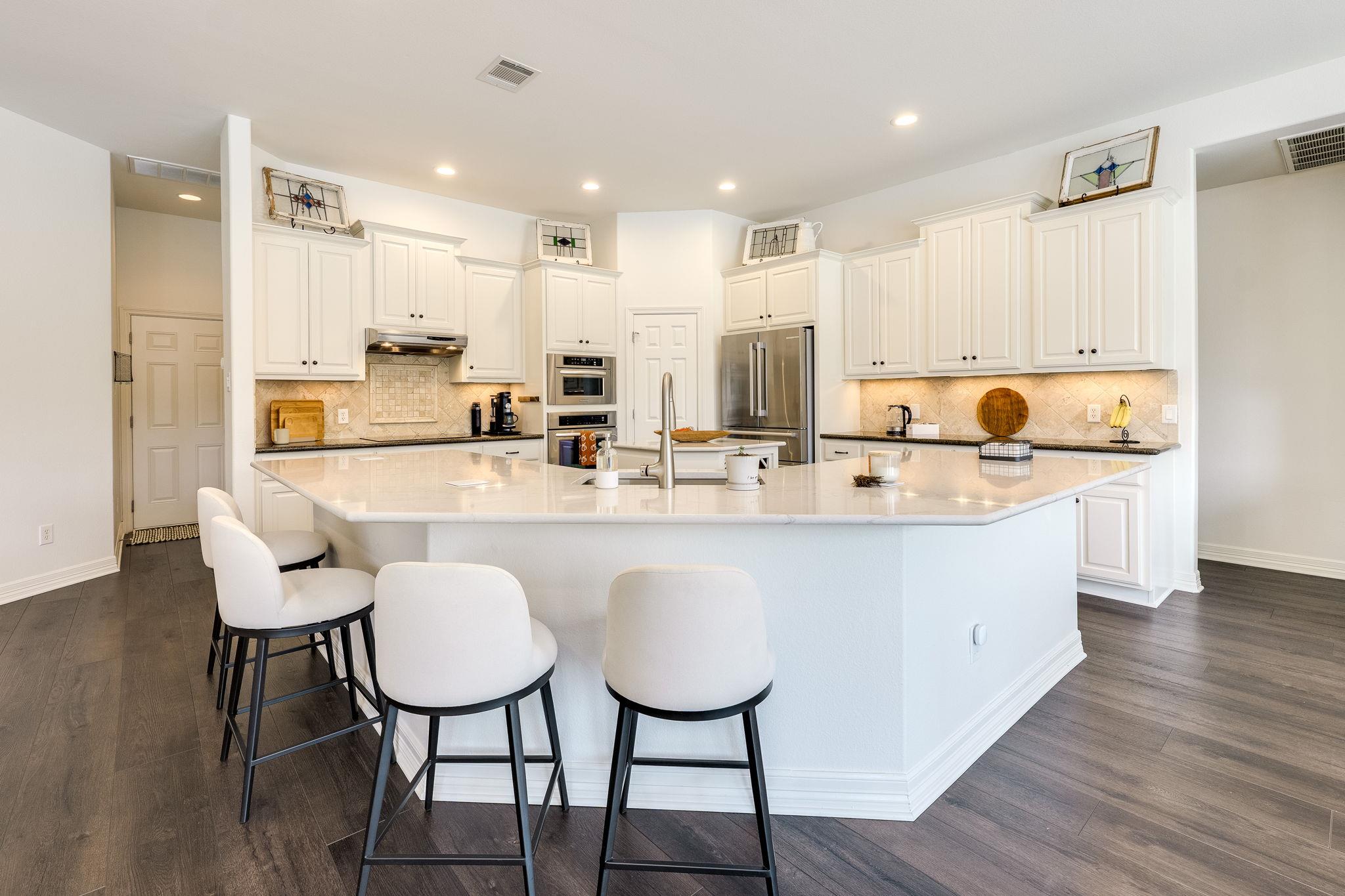 224 NEAL Dr, Liberty Hill, TX 78642