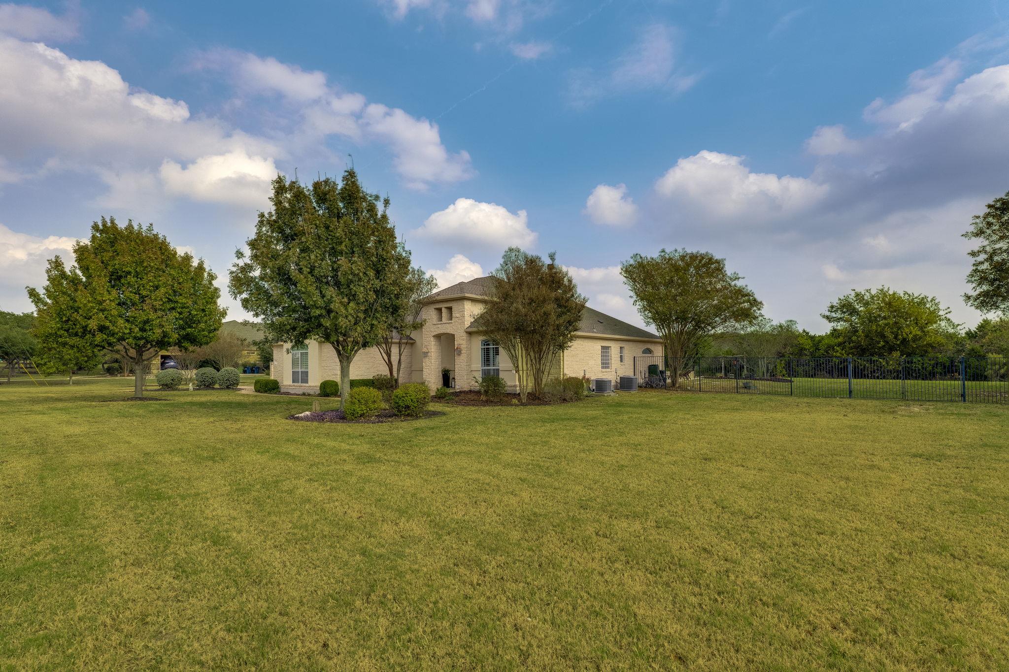 224 NEAL Dr, Liberty Hill, TX 78642