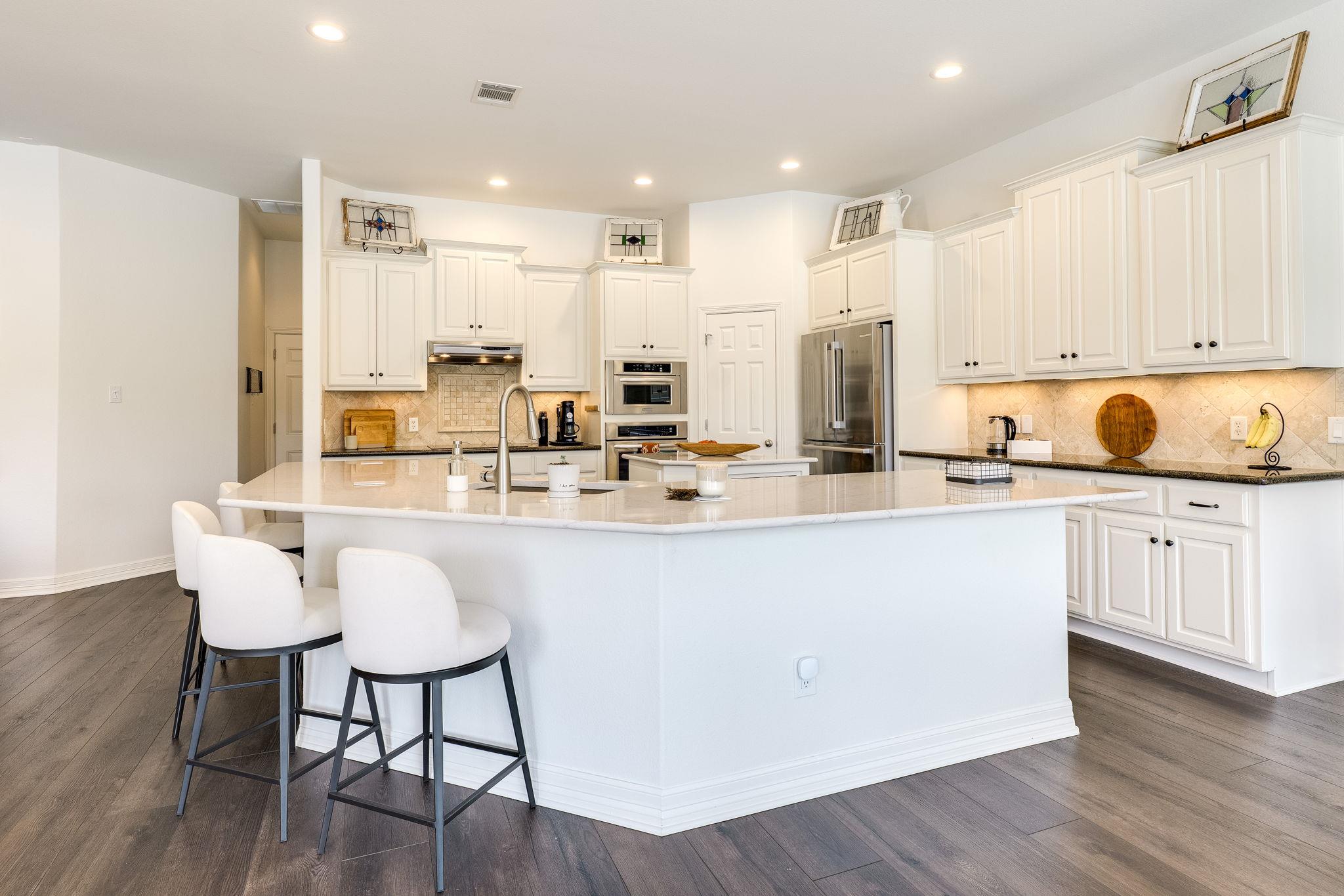 224 NEAL Dr, Liberty Hill, TX 78642