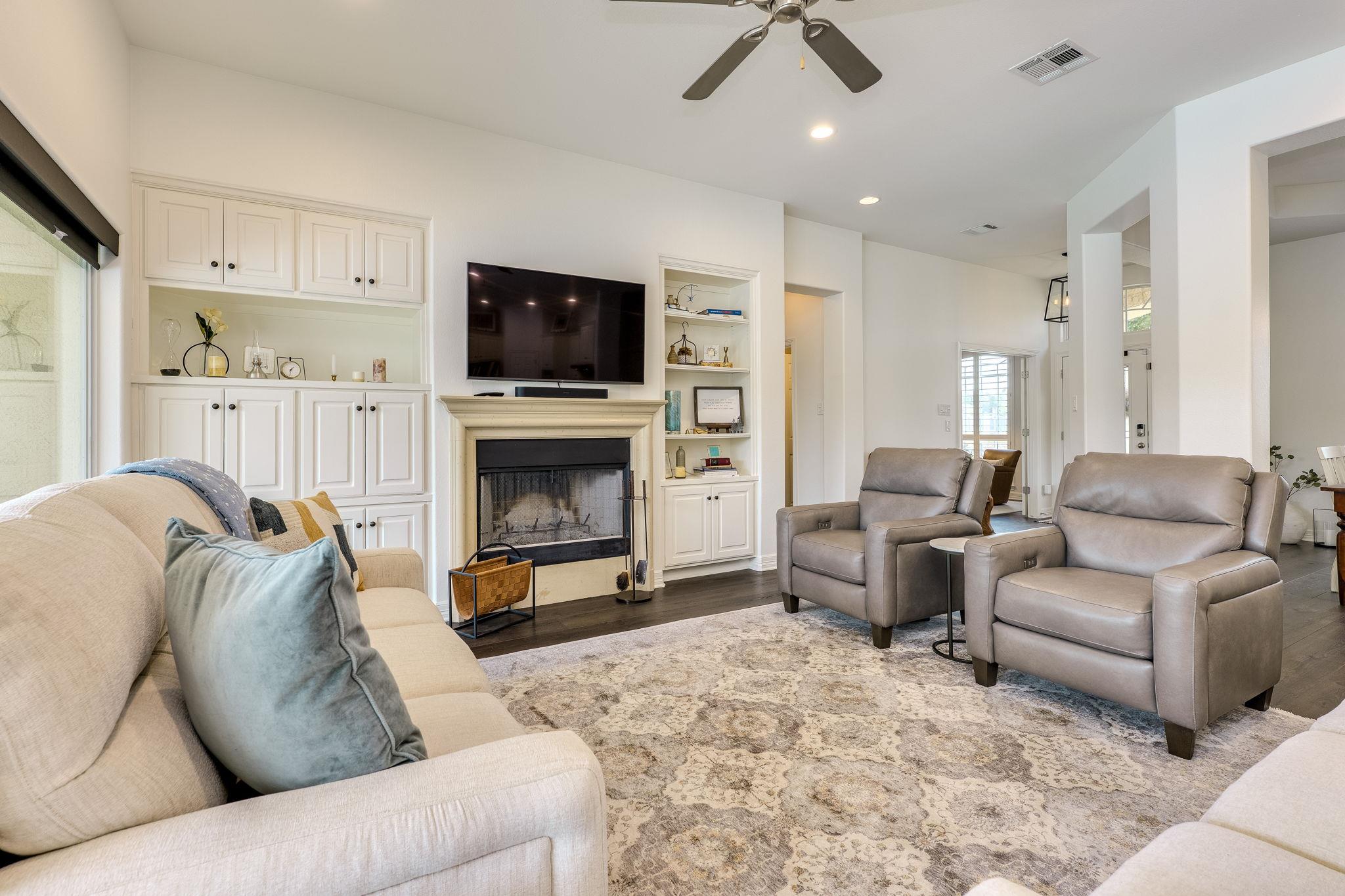 224 NEAL Dr, Liberty Hill, TX 78642